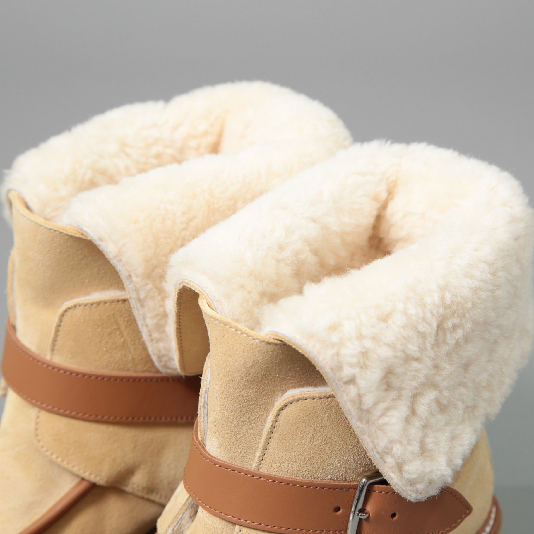 新品 HERMES エルメス / Stiefeletten Hemisphere エミスフェール アンクルブーツ /  ムートン ボア / size 37.5 (24cm) BEIGE