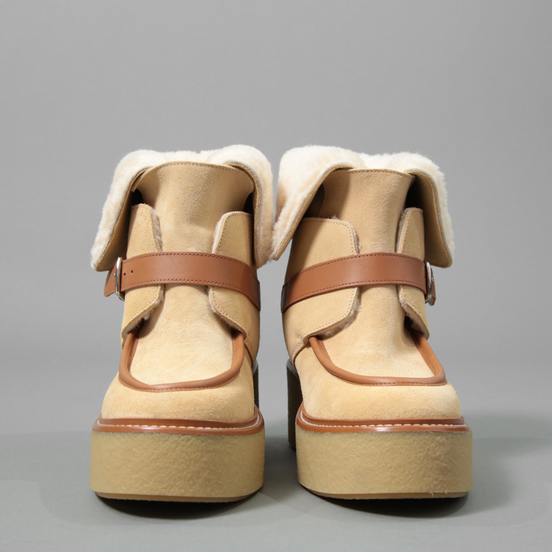 新品 HERMES エルメス / Stiefeletten Hemisphere エミスフェール アンクルブーツ /  ムートン ボア / size 37.5 (24cm) BEIGE