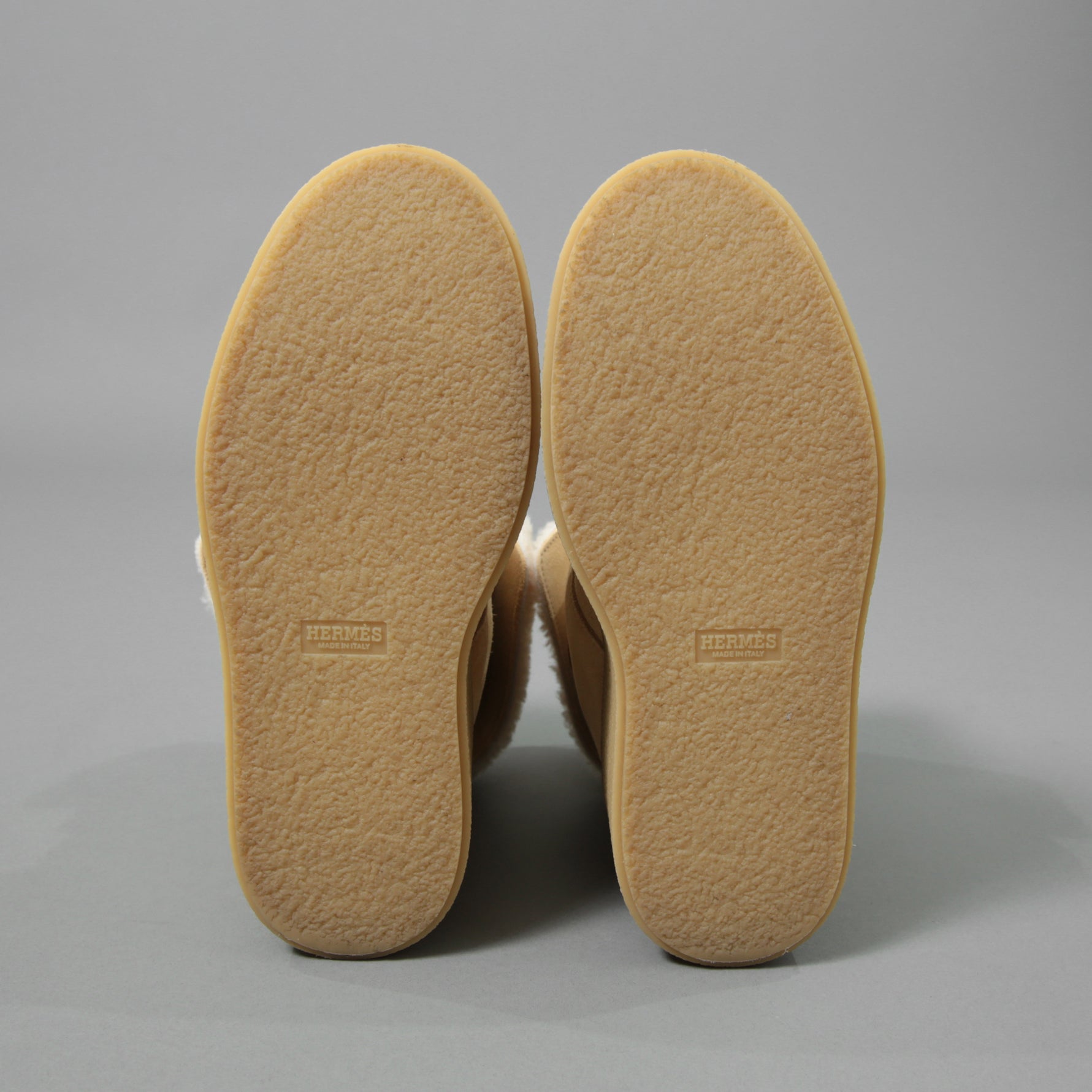 新品 HERMES エルメス / Stiefeletten Hemisphere エミスフェール アンクルブーツ /  ムートン ボア / size 37.5 (24cm) BEIGE