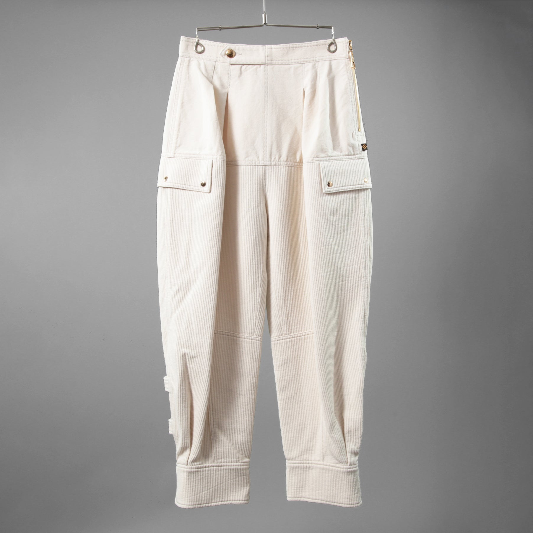 Louis Vuitton ルイヴィトン / 22SS 美品コーデュロイ カーゴ トラウザーズ / RW222J DA8 FNPA15 / size 36 (IVORY WHITE x GOLD)