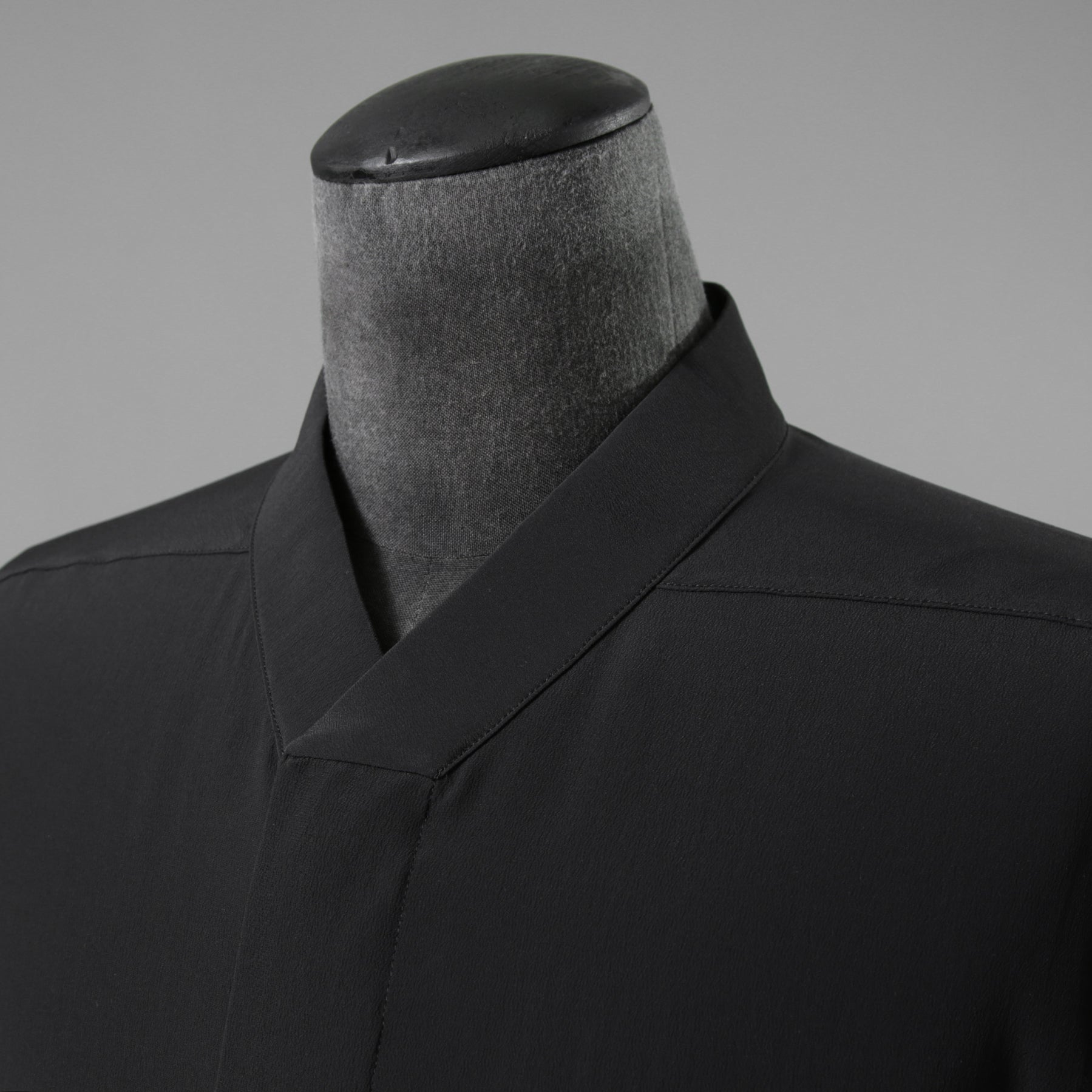 RICK OWENS リックオウエンス / 23FW LUXOR期 / 美品 シルクスナップ シャツ / 長袖シャツ / RU02C7290-CC / size 48 (BLACK)