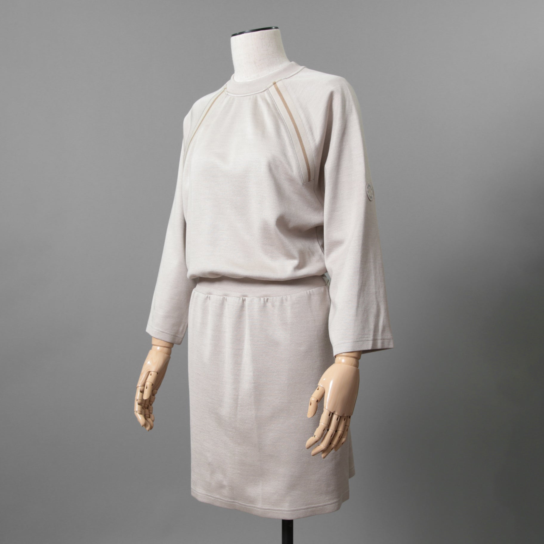 HERMES エルメス / 23SS 美品 着物スリーブ ワンピース / シルク混ジャージー  / ドレス / size 40 (BEIGE) レディース