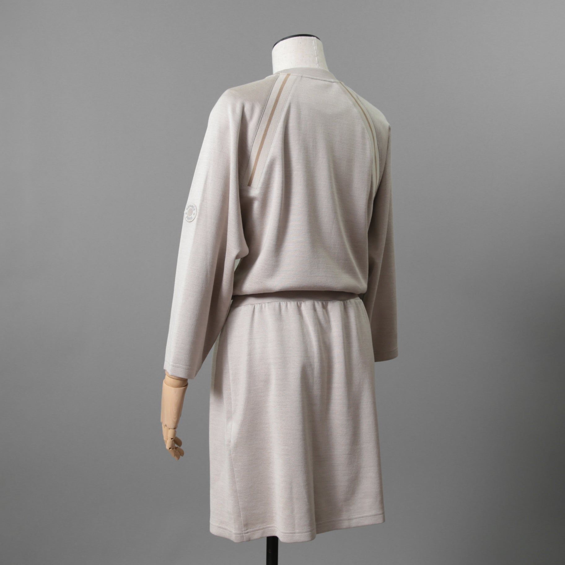 HERMES エルメス / 23SS 美品 着物スリーブ ワンピース / シルク混ジャージー  / ドレス / size 40 (BEIGE) レディース