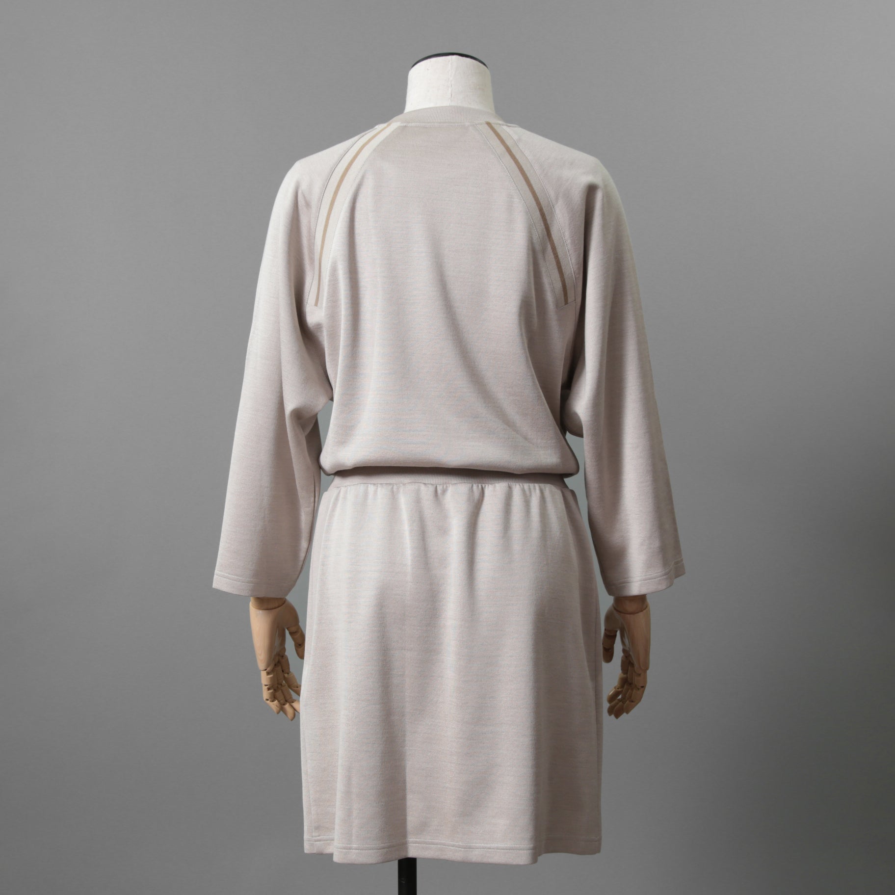 HERMES エルメス / 23SS 美品 着物スリーブ ワンピース / シルク混ジャージー  / ドレス / size 40 (BEIGE) レディース