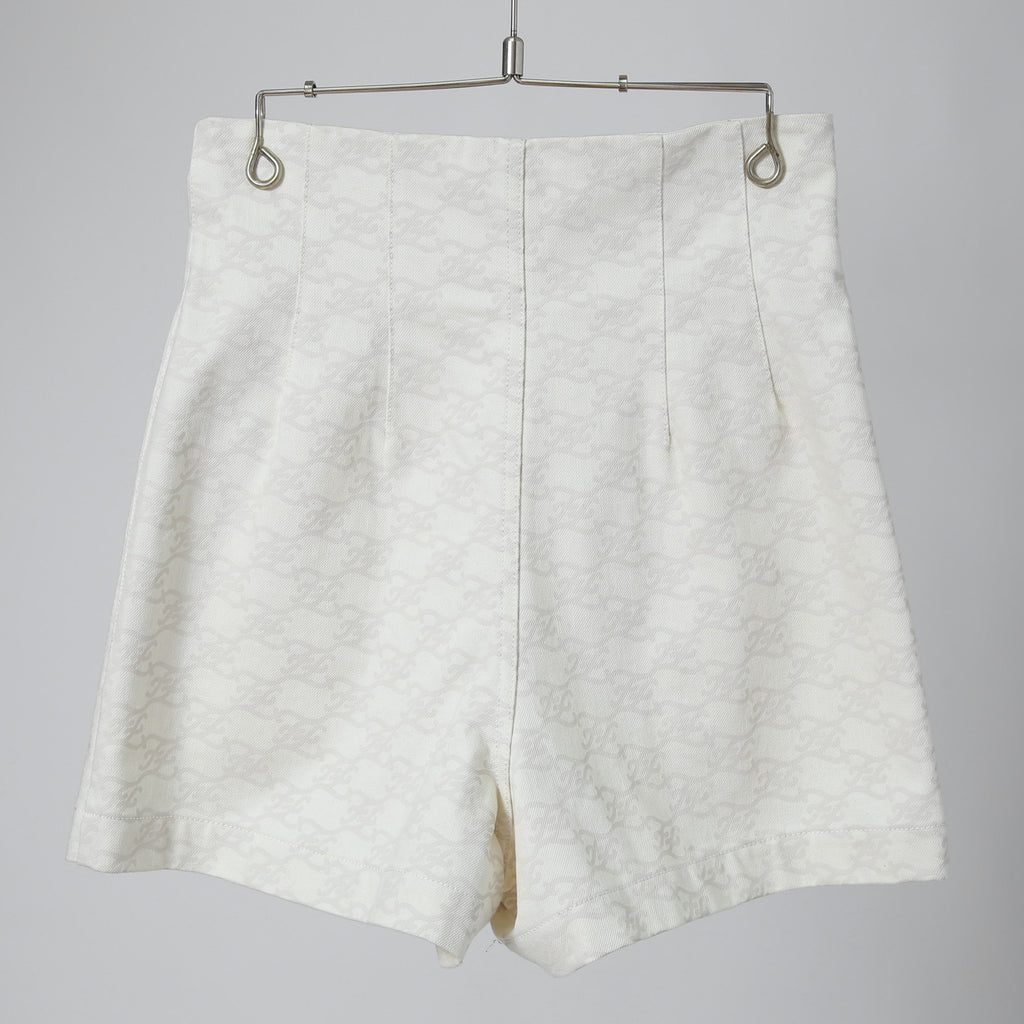 極上美品 FENDI フェンディ / 21SS カーリグラフィー ハイウエスト デニム ショートパンツ タック入り / FLP635 AGUE / size 42 (XL) WHITE