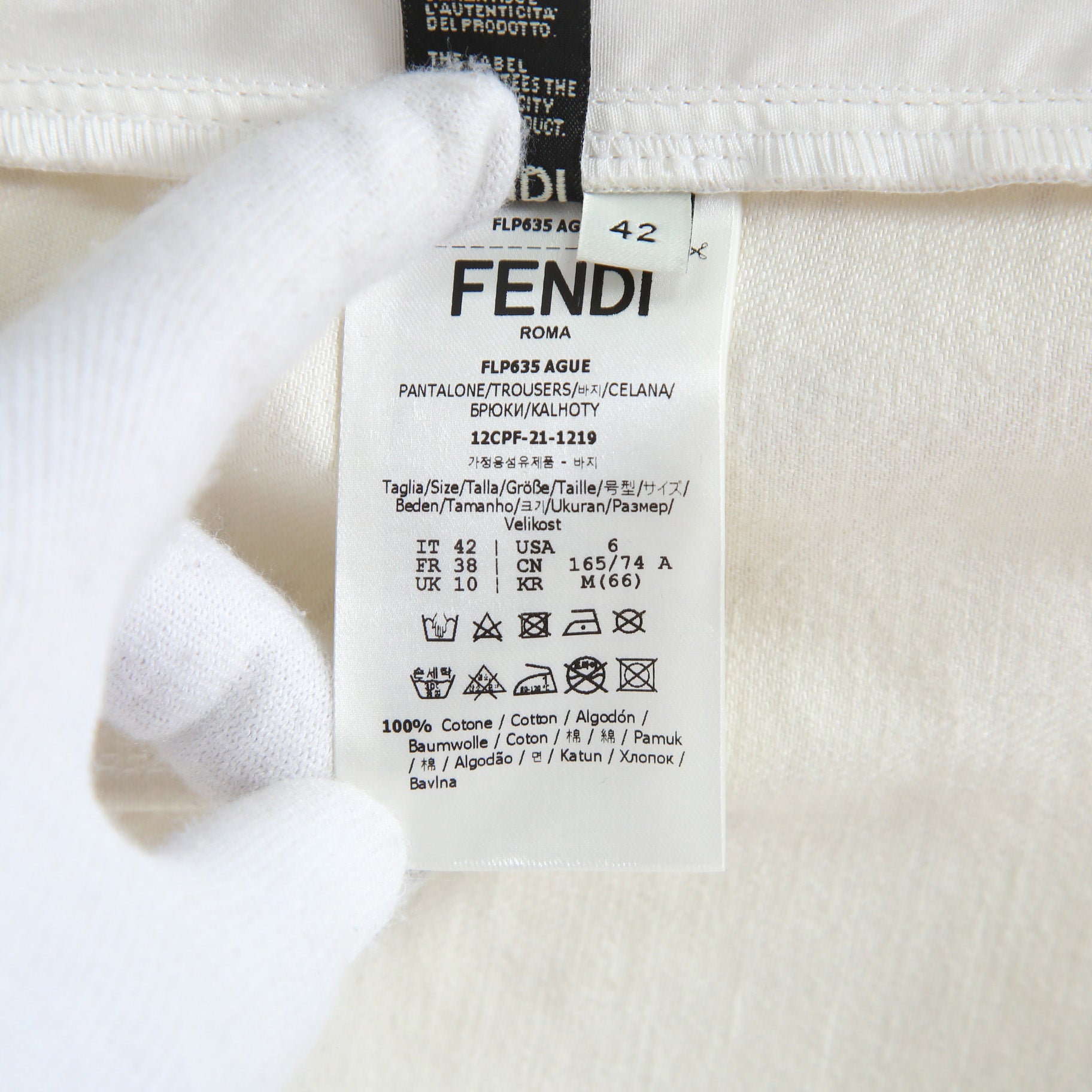極上美品 FENDI フェンディ / 21SS カーリグラフィー ハイウエスト デニム ショートパンツ タック入り / FLP635 AGUE / size 42 (XL) WHITE