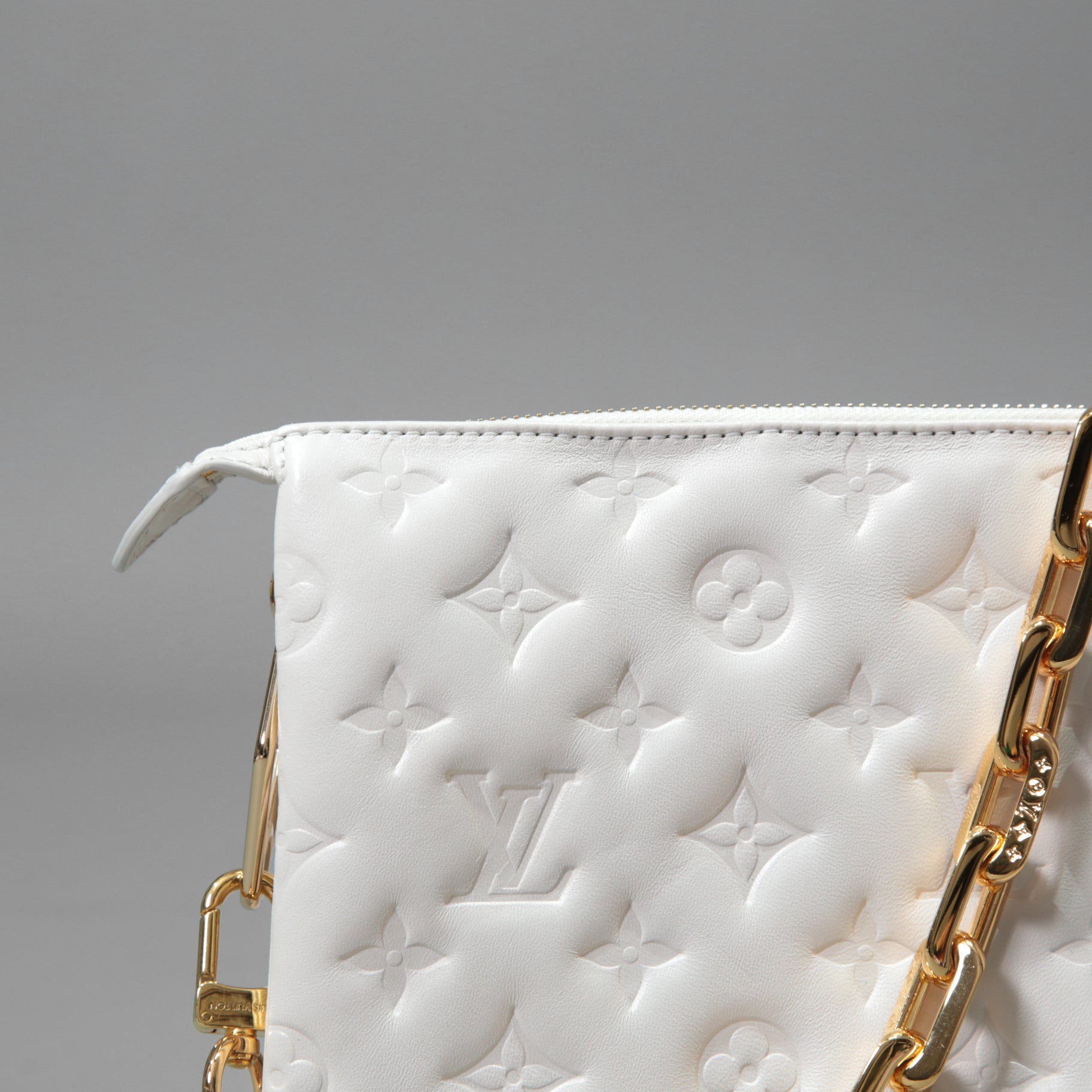 Louis Vuitton ルイヴィトン / 美品 クッサン PM / M21769 / WHITE 白 レザー ショルダーバッグ モノグラム