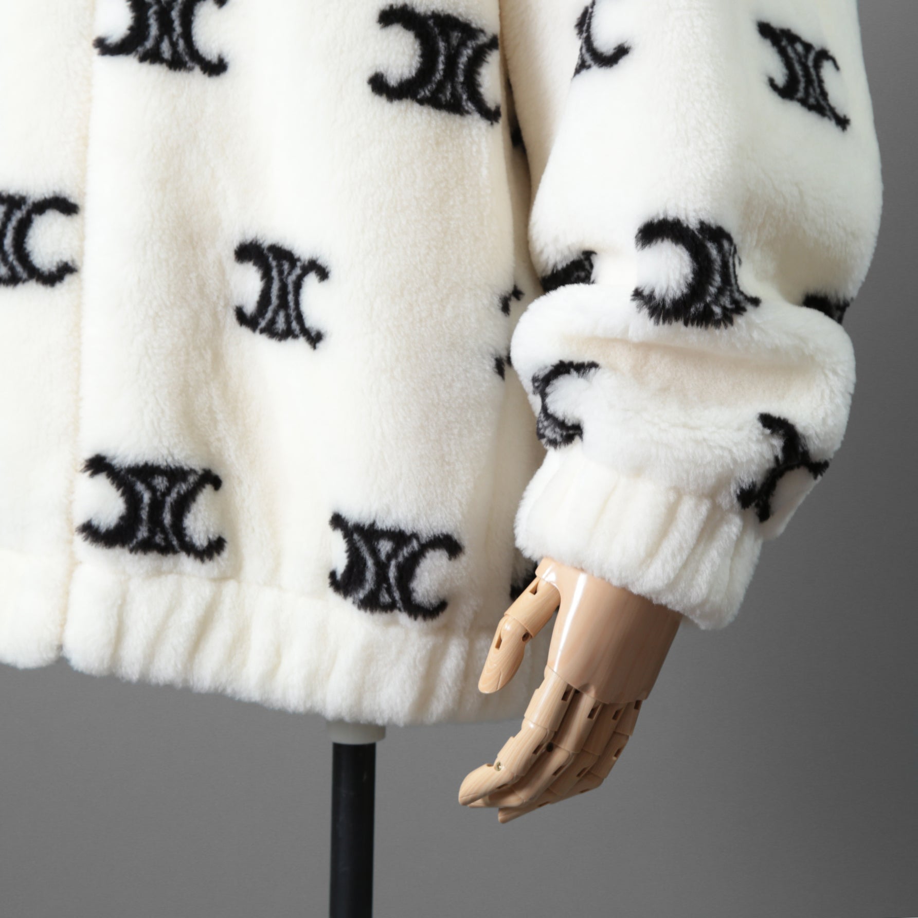 CELINE セリーヌ /  トリオンフ エコファー フリース ジップアップ ジャケット / 2Y983389U / size S (WHITE) ユニセックス