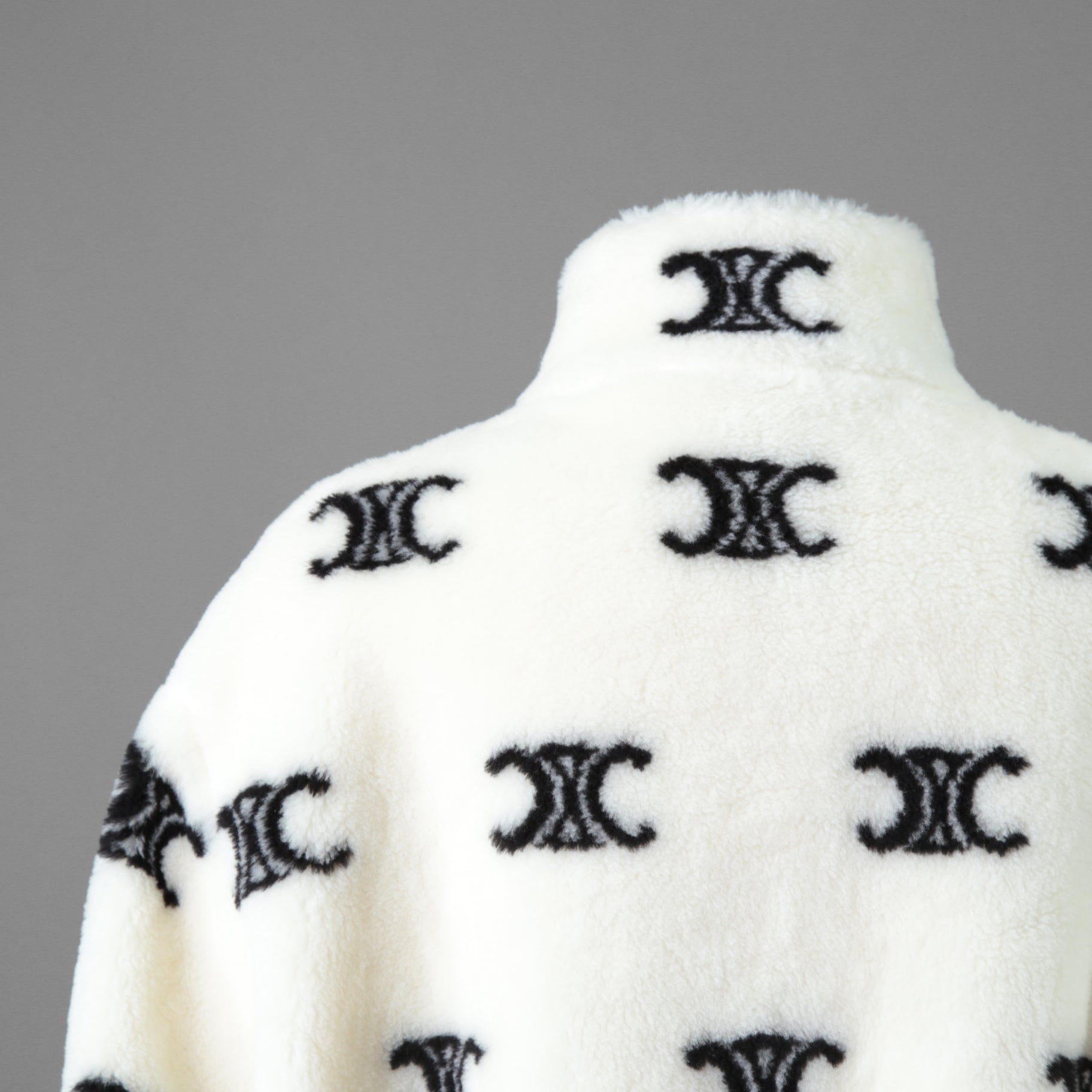 CELINE セリーヌ /  トリオンフ エコファー フリース ジップアップ ジャケット / 2Y983389U / size S (WHITE) ユニセックス