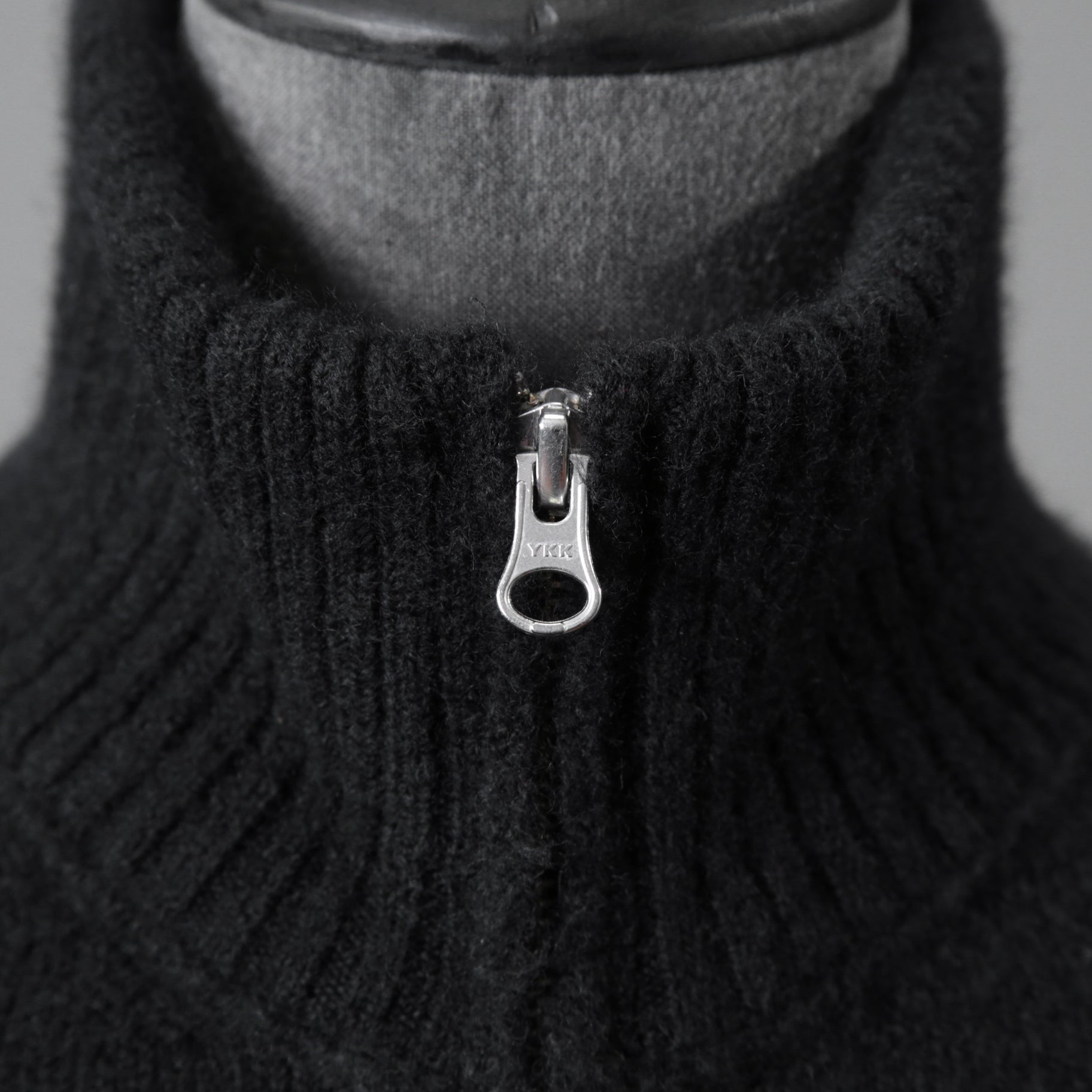 Ten c テンシー / MAGLIERIA MAGLIA APERTA / BRUSHED STRETCH WOOL / ウール ニット ジップアップジャケット / size 50 (BLACK)
