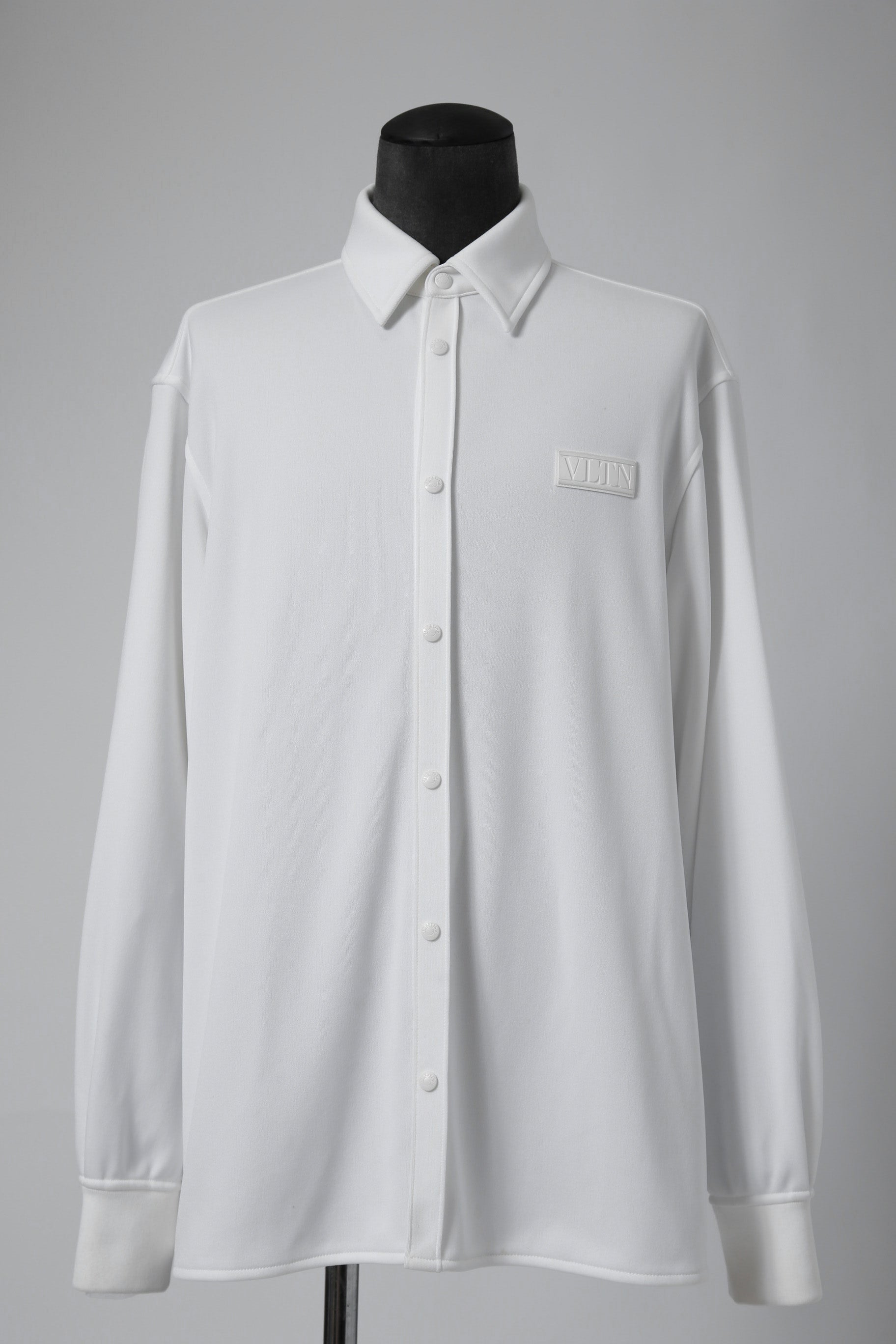 良品 VALENTINO ヴァレンティノ / ラバーロゴ スナップボタン ジャージ 長袖シャツ / ルーズフィット / WV3CIK057G0 / size 44 (WHITE)