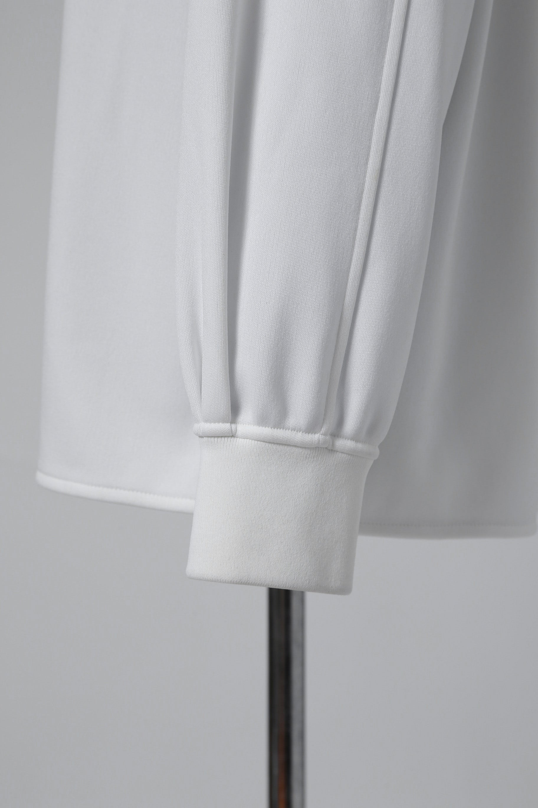 良品 VALENTINO ヴァレンティノ / ラバーロゴ スナップボタン ジャージ 長袖シャツ / ルーズフィット / WV3CIK057G0 / size 44 (WHITE)