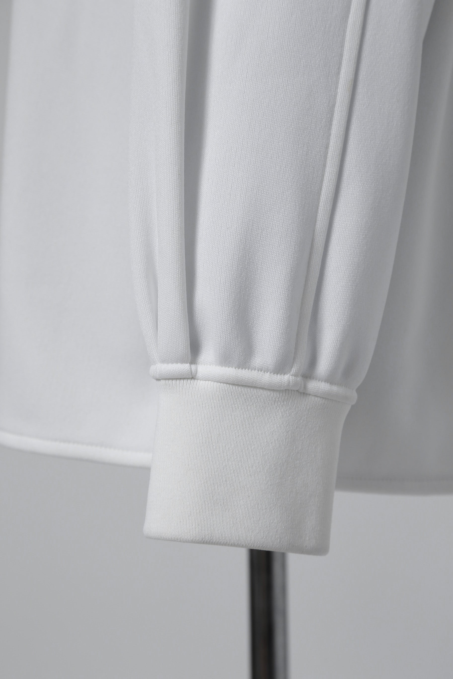 良品 VALENTINO ヴァレンティノ / ラバーロゴ スナップボタン ジャージ 長袖シャツ / ルーズフィット / WV3CIK057G0 / size 44 (WHITE)