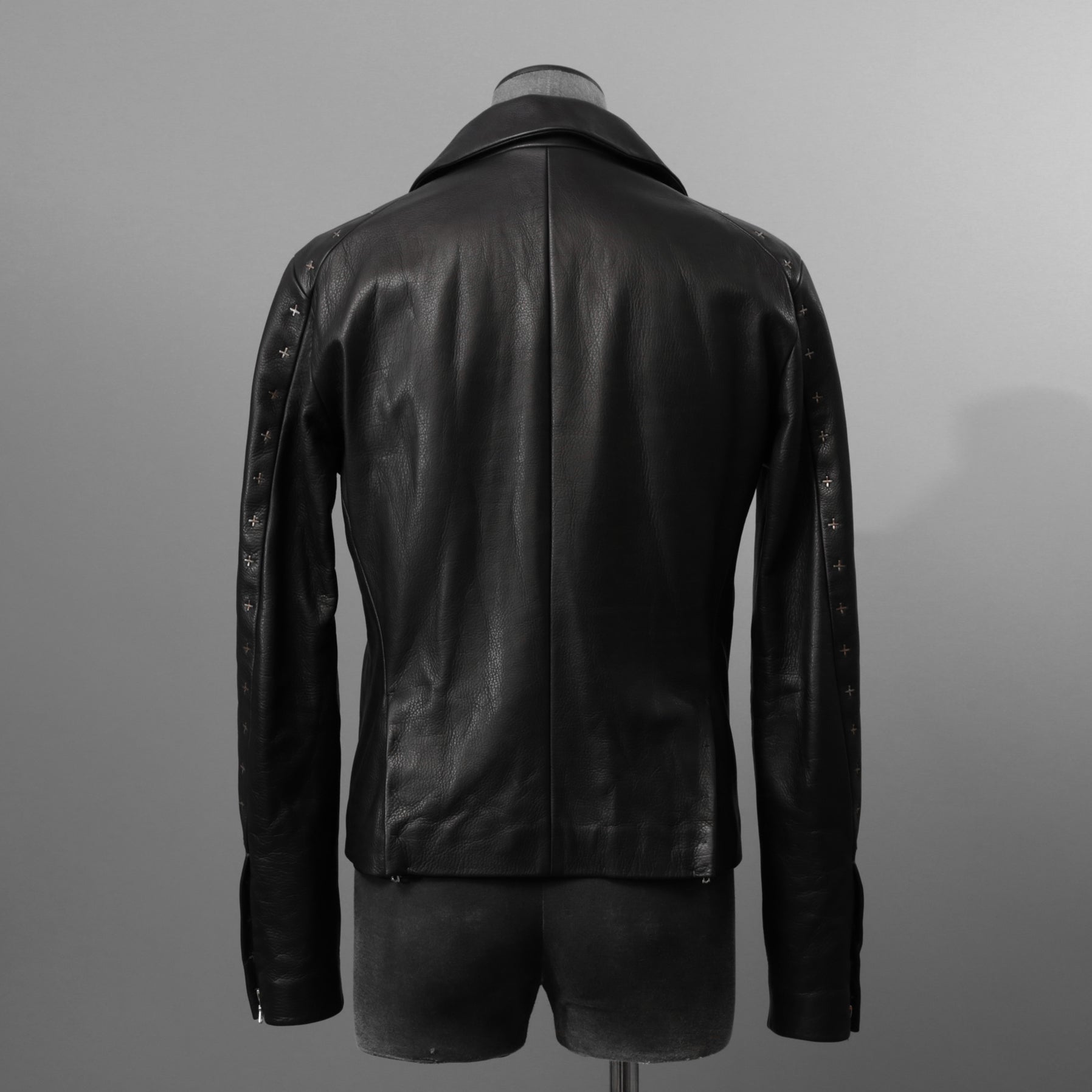 レザー – ALMA Clothing