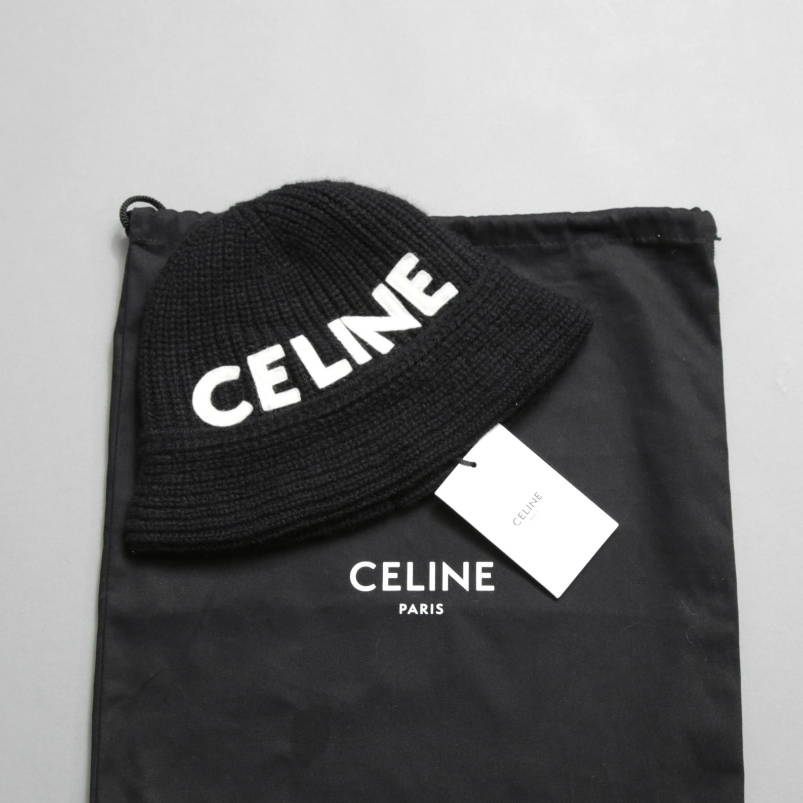 新品 CELINE セリーヌ / シームレス カシミア クロシェハット / バケットハット / 2A47T384D / one size (BLACK)
