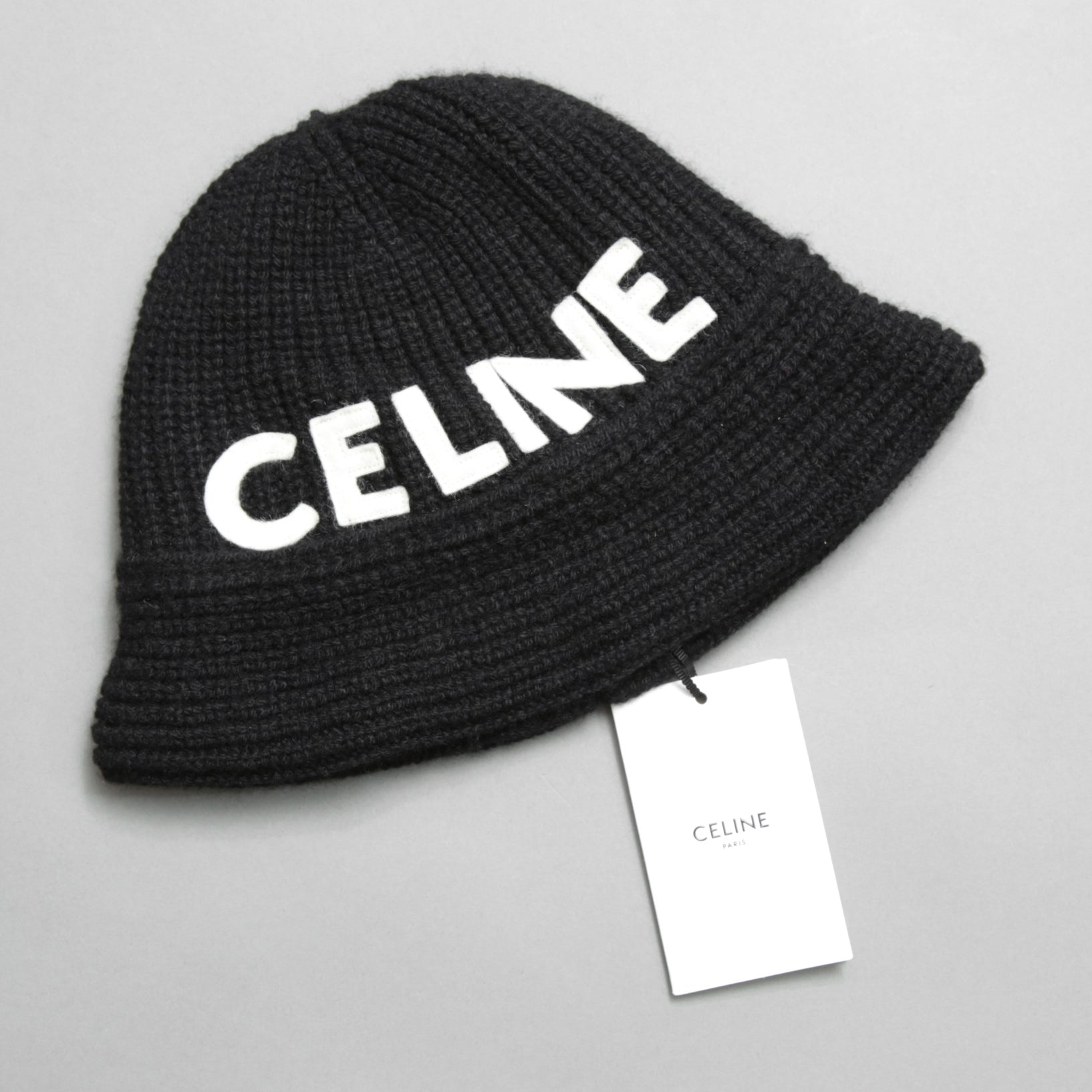 新品 CELINE セリーヌ / シームレス カシミア クロシェハット / バケットハット / 2A47T384D / one size (BLACK)