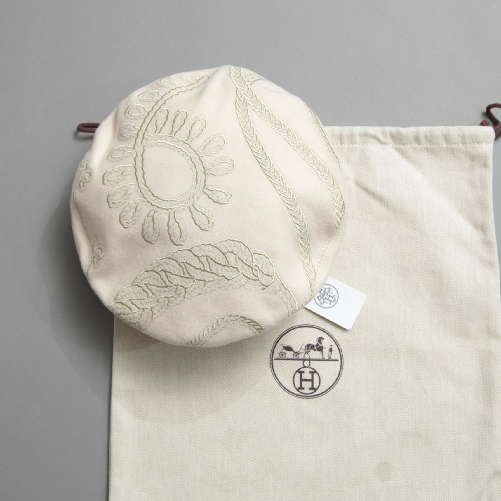 新品 HERMES エルメス / 2023年商品 サントノーレ アン フィネス / ベレー帽 / size 57 (アイボリー)