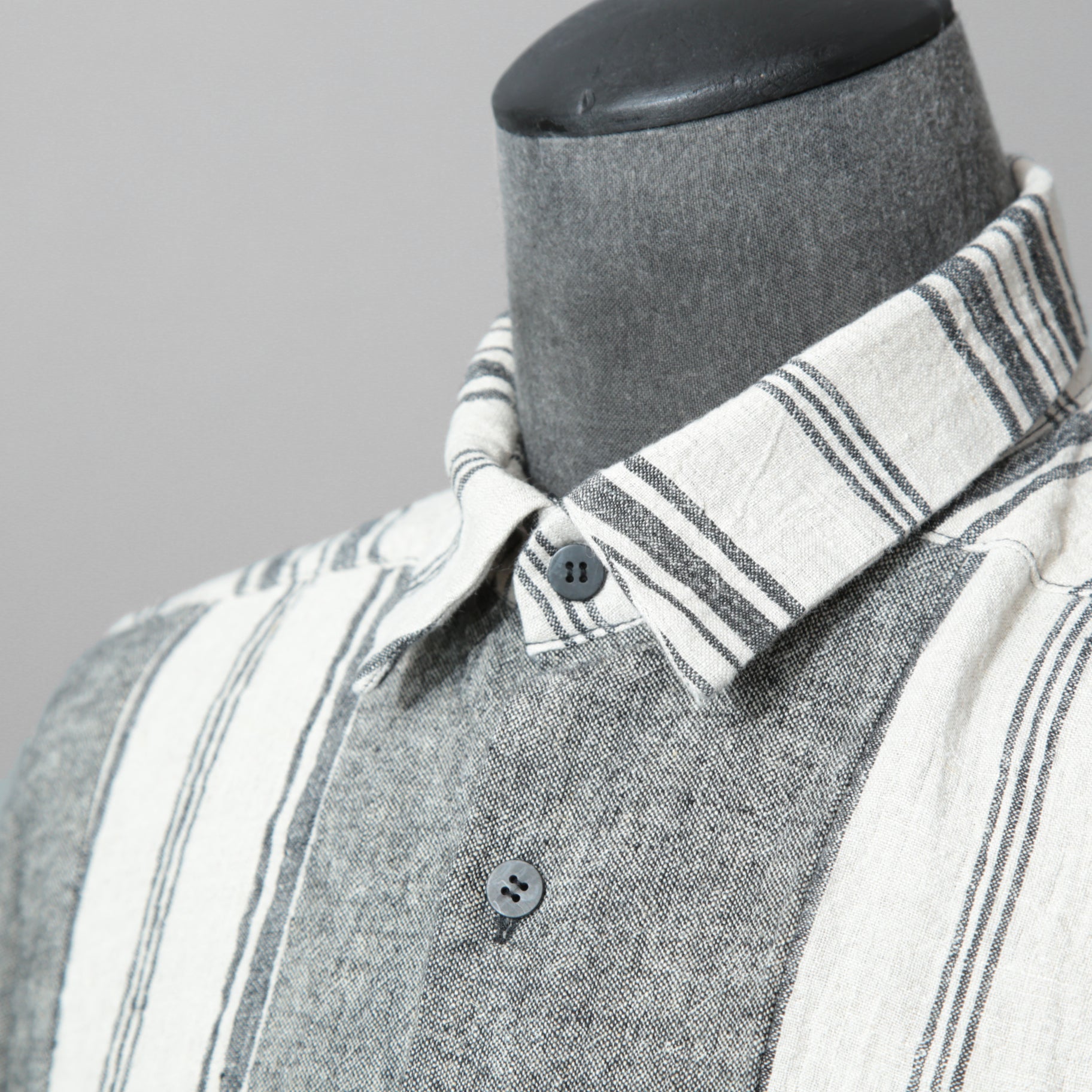 A.F ARTEFACT アーティファクト / COMPOSITE STRIPE LONG SHIRT / ORGANIC LINEN / リネン ストライプ 長袖シャツ / size 2 (GRAY)