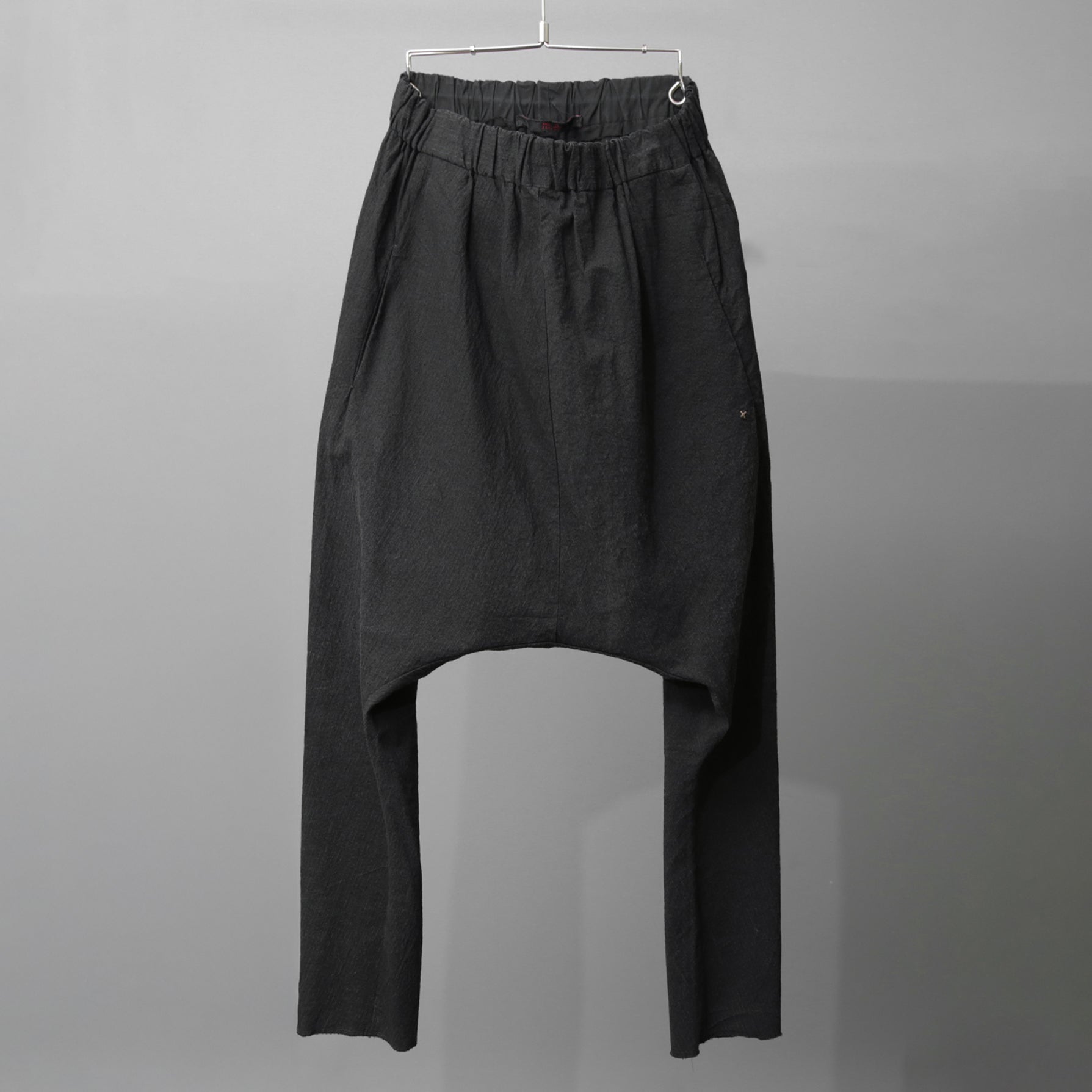 m.a+ エムエークロス / 25SS 美品 vertical pocket elastic waist sarrouel pnats / PU521 CVPS / サルエルパンツ / size 48 (BLACK)