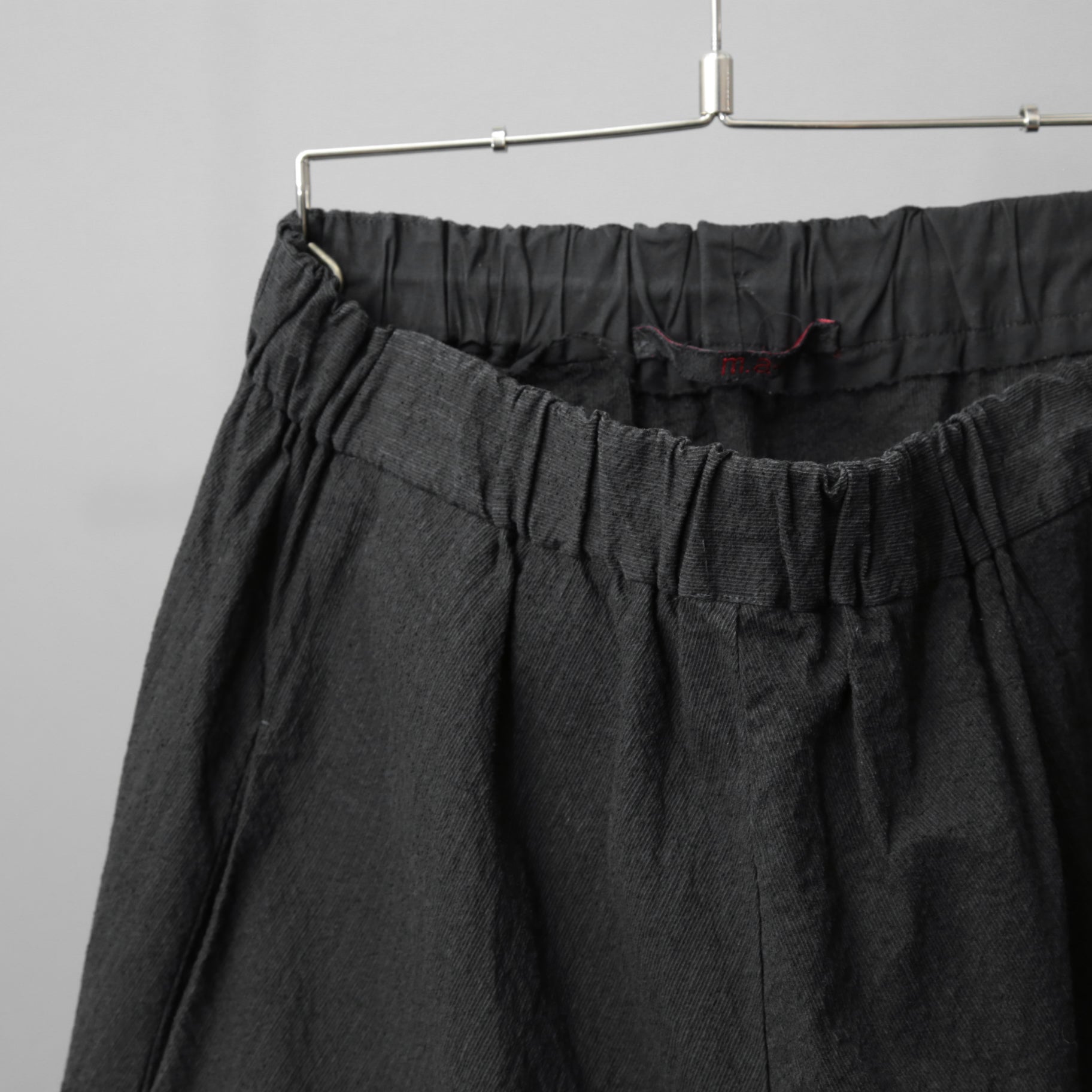 m.a+ エムエークロス / 25SS 美品 vertical pocket elastic waist sarrouel pnats / PU521 CVPS / サルエルパンツ / size 48 (BLACK)