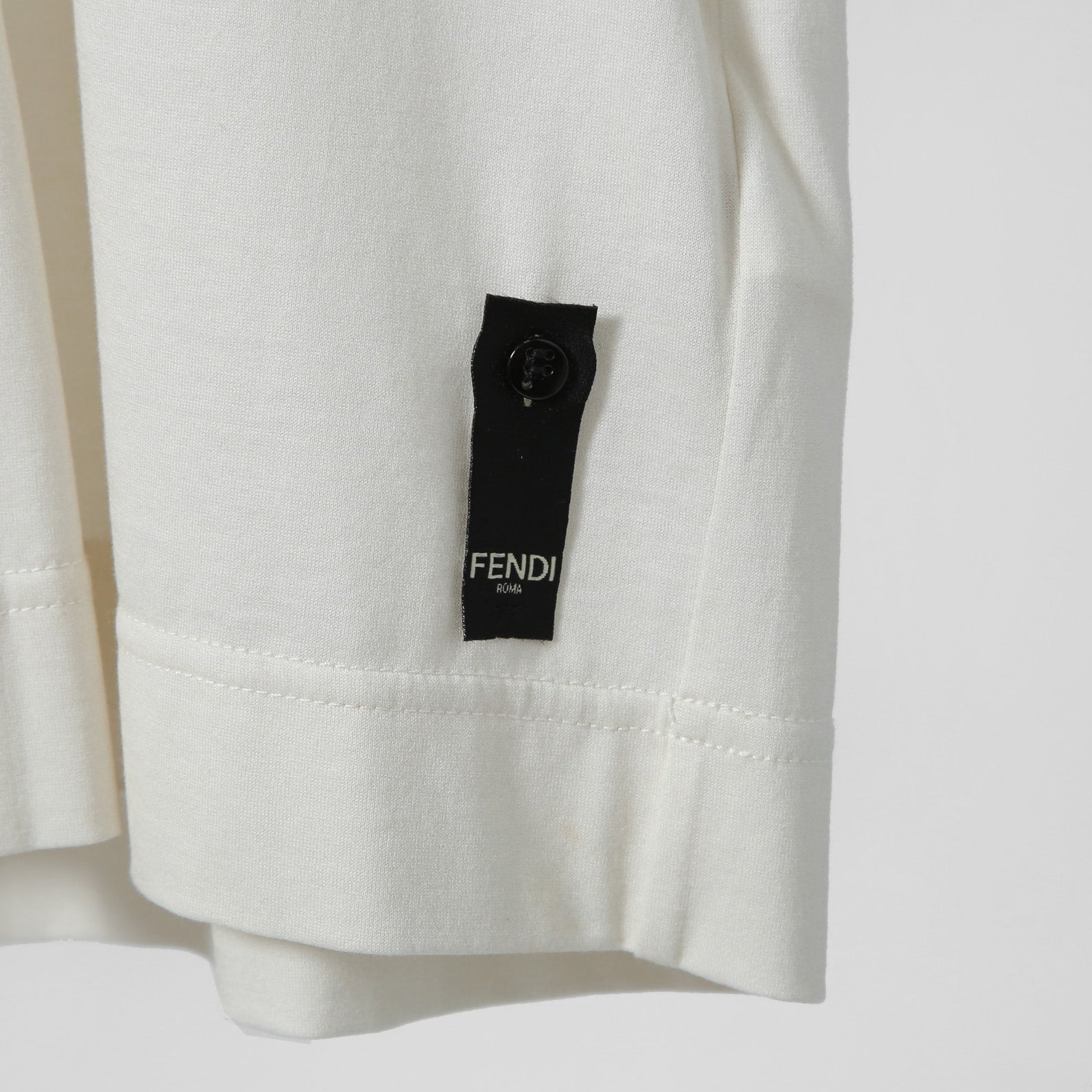 美品 FENDI フェンディ/ 2023年春夏 マルチカラー グラデーション 半袖 Tシャツ / カットソー / FY0936-AN1Z / size M (WHITE x BLUE)
