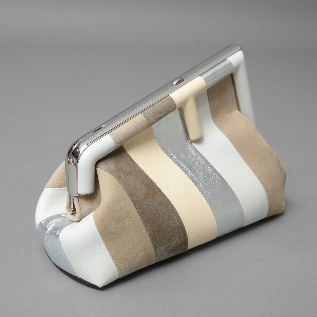 FENDI フェンディ / 22SS 美品 First Smallファースト スモール レザー ショルダーバッグ / スエード ベージュ / 8BP129 AJSB