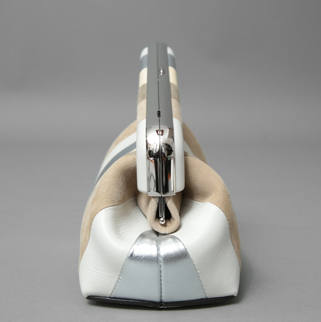 FENDI フェンディ / 22SS 美品 First Smallファースト スモール レザー ショルダーバッグ / スエード ベージュ / 8BP129 AJSB