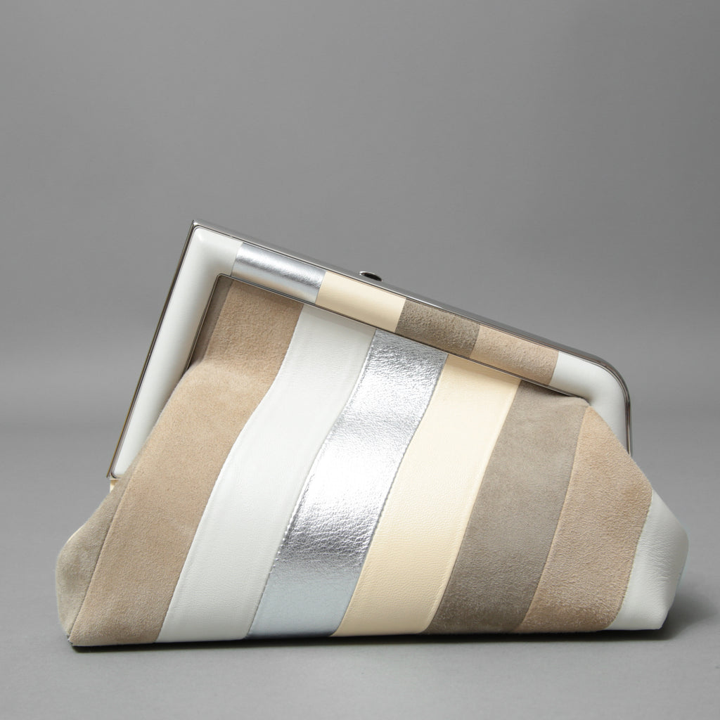 FENDI フェンディ / 22SS 美品 First Smallファースト スモール レザー ショルダーバッグ / スエード ベージュ / 8BP129 AJSB