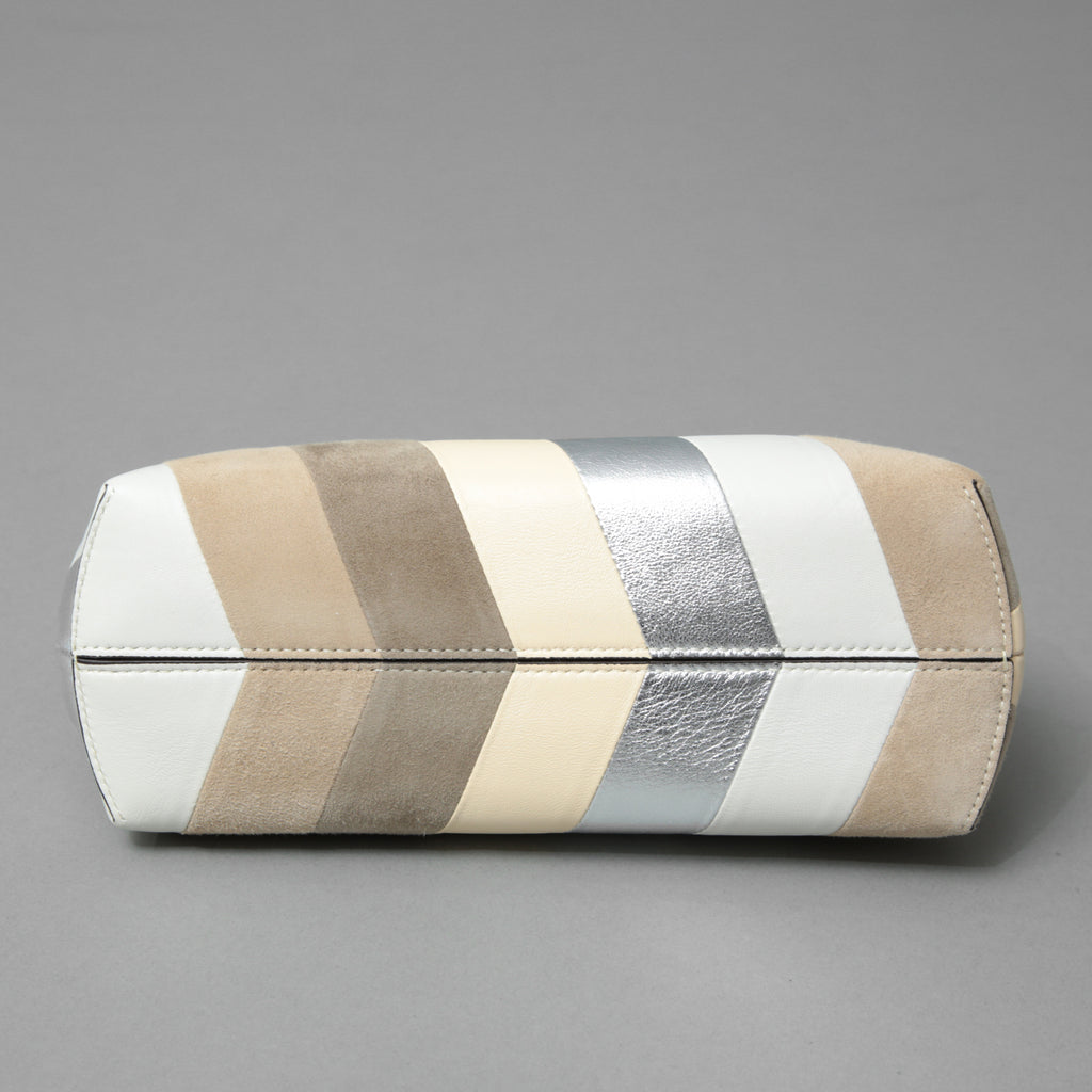 FENDI フェンディ / 22SS 美品 First Smallファースト スモール レザー ショルダーバッグ / スエード ベージュ / 8BP129 AJSB