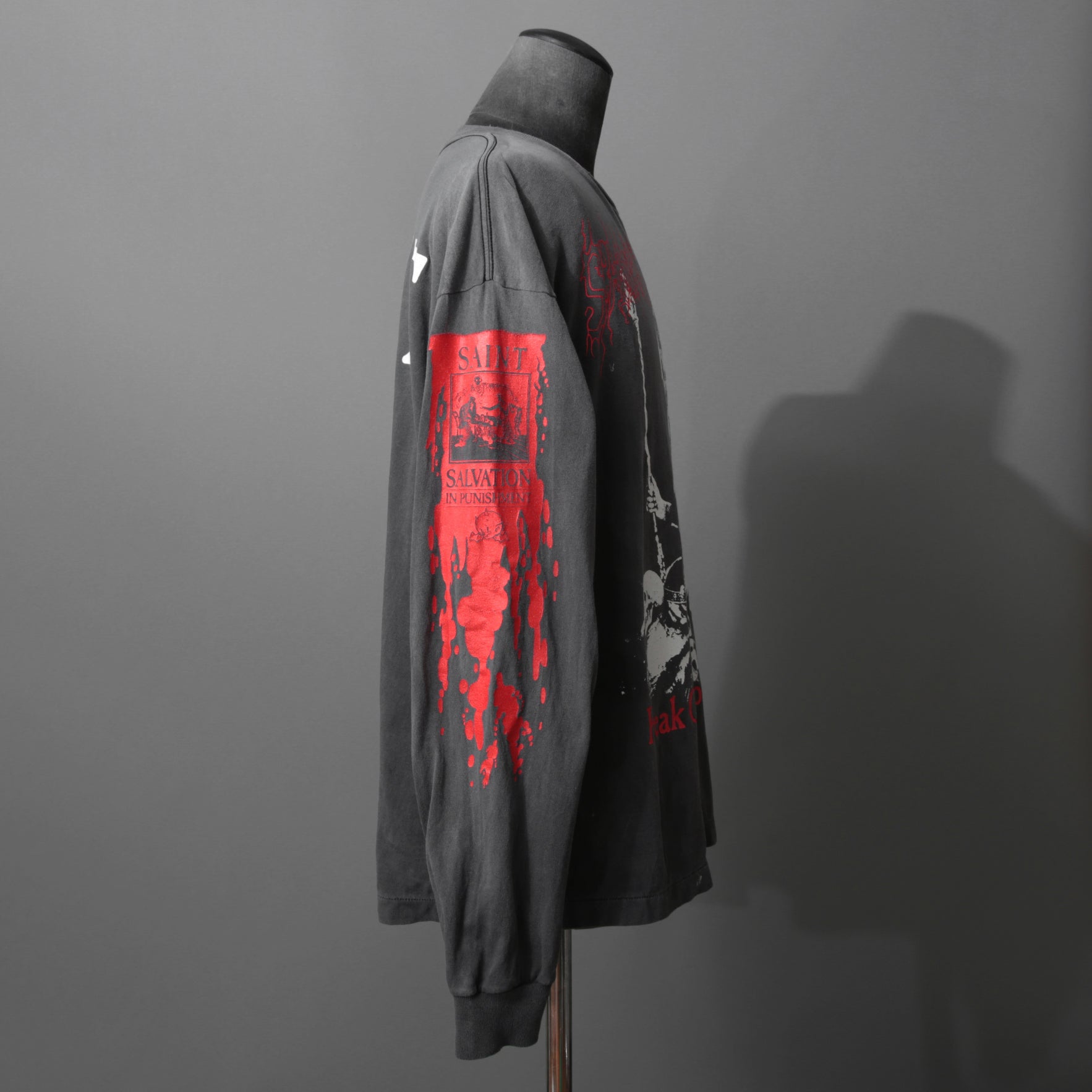 SAINT Mxxxxxx セントマイケル / 25AW / LS TEE_SAINT IS A KISS / セイントイズアキス / ヴィンテージ加工 長袖Tシャツ / SM-HR1-0000-028 / size L (BLACK)