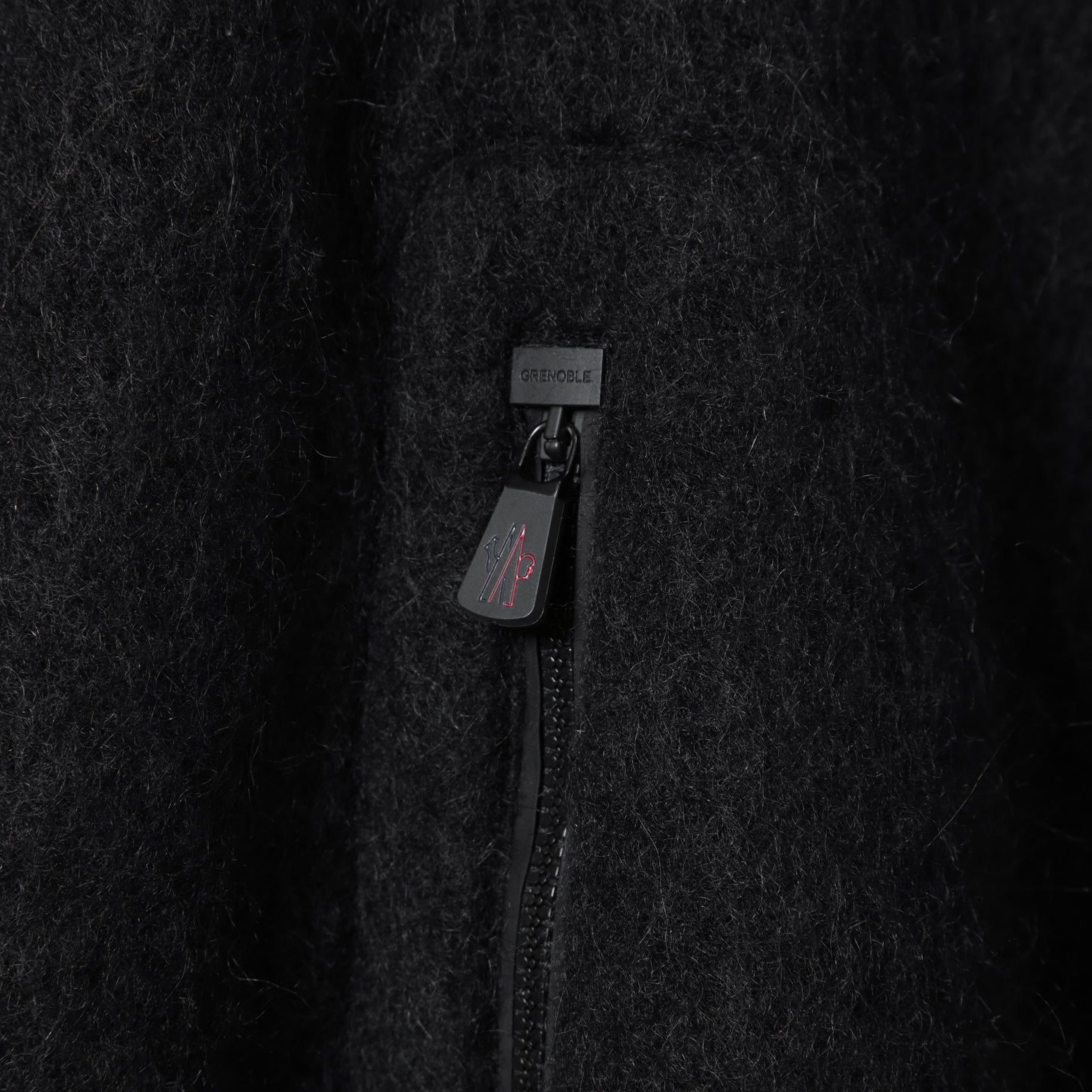 MONCLER モンクレール /  2022-2023AW / GRENOBLE MANTELLA グルノーブル マンテラ / ウール モヘア アルパカ ニット ポンチョ / ダウン入り   / size FREE (BLACK)