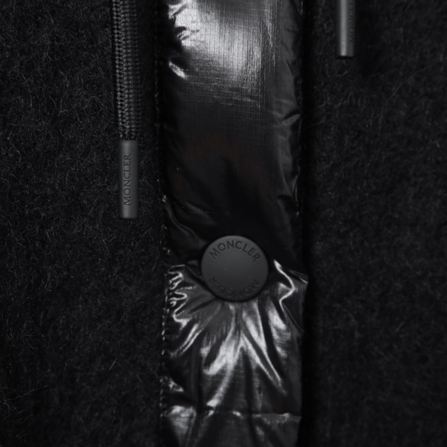 MONCLER モンクレール /  2022-2023AW / GRENOBLE MANTELLA グルノーブル マンテラ / ウール モヘア アルパカ ニット ポンチョ / ダウン入り   / size FREE (BLACK)