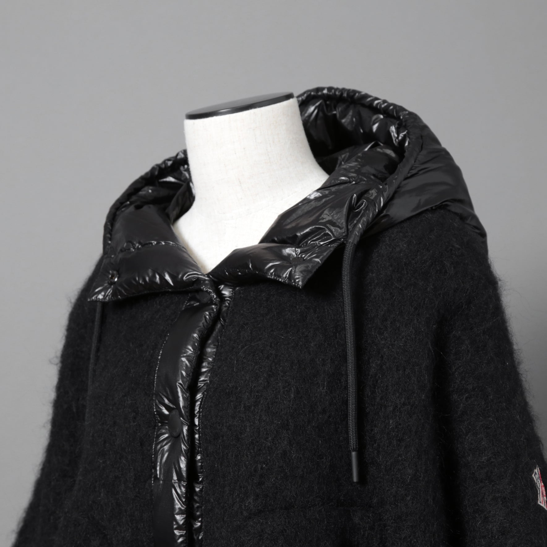 MONCLER モンクレール /  2022-2023AW / GRENOBLE MANTELLA グルノーブル マンテラ / ウール モヘア アルパカ ニット ポンチョ / ダウン入り   / size FREE (BLACK)