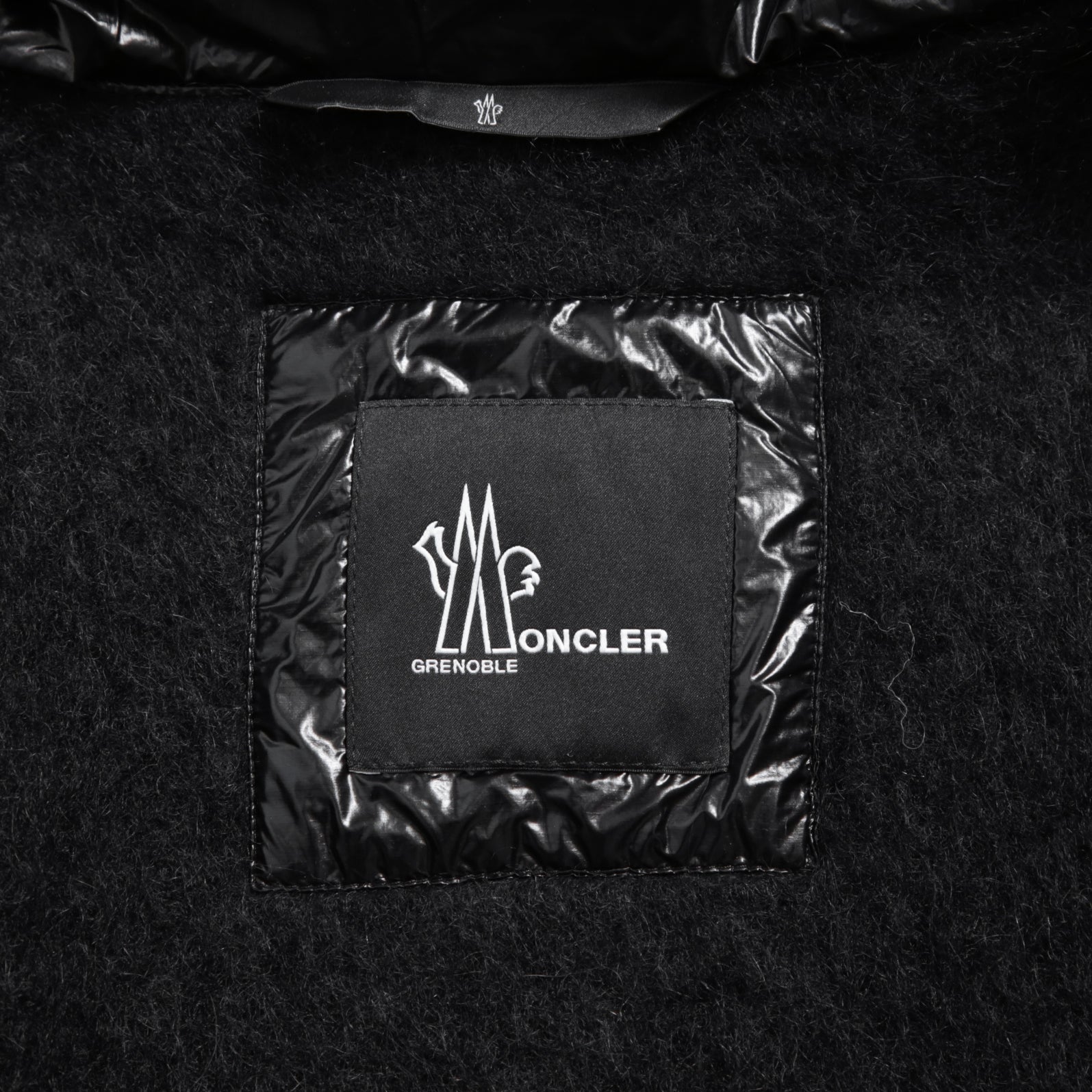 MONCLER モンクレール /  2022-2023AW / GRENOBLE MANTELLA グルノーブル マンテラ / ウール モヘア アルパカ ニット ポンチョ / ダウン入り   / size FREE (BLACK)