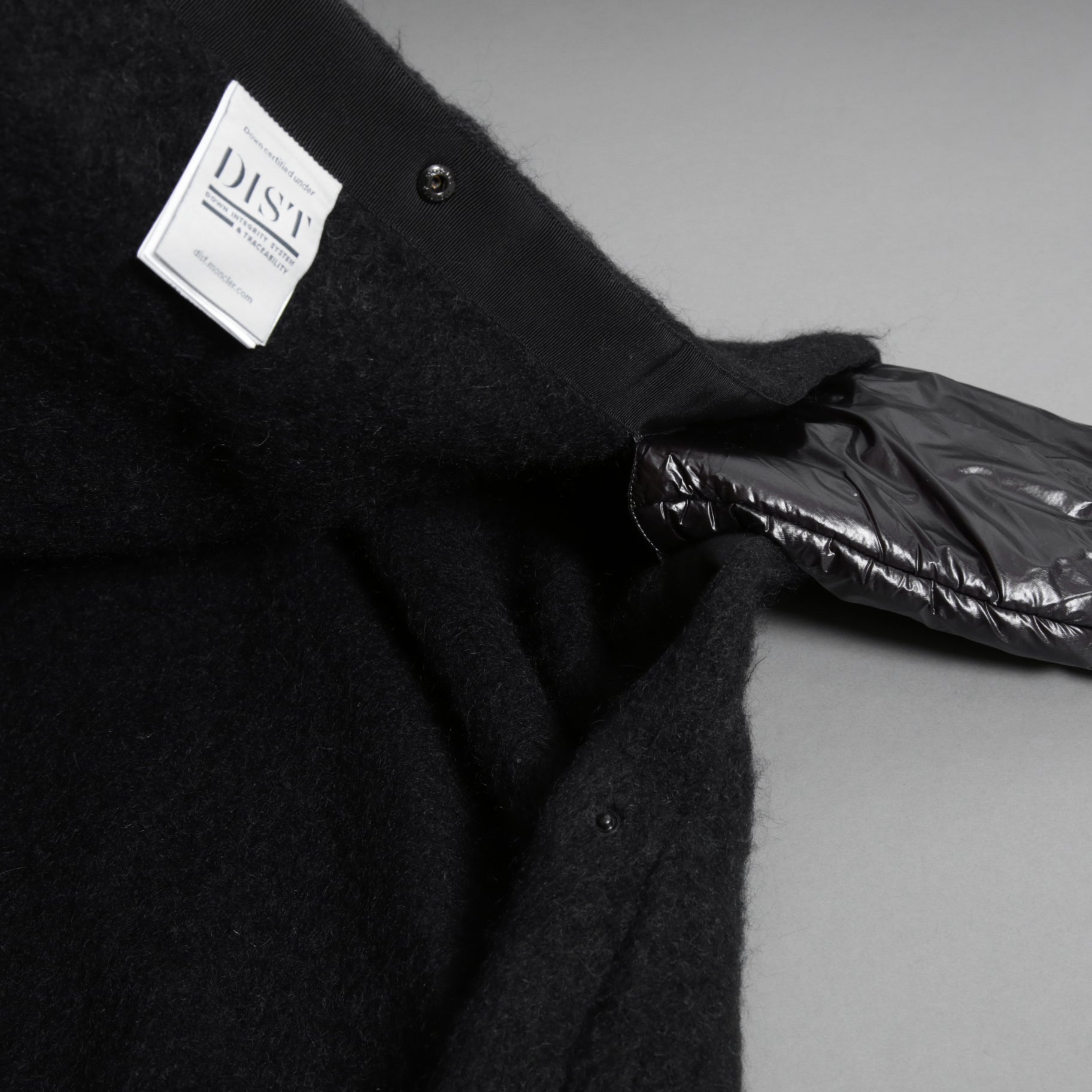 MONCLER モンクレール /  2022-2023AW / GRENOBLE MANTELLA グルノーブル マンテラ / ウール モヘア アルパカ ニット ポンチョ / ダウン入り   / size FREE (BLACK)