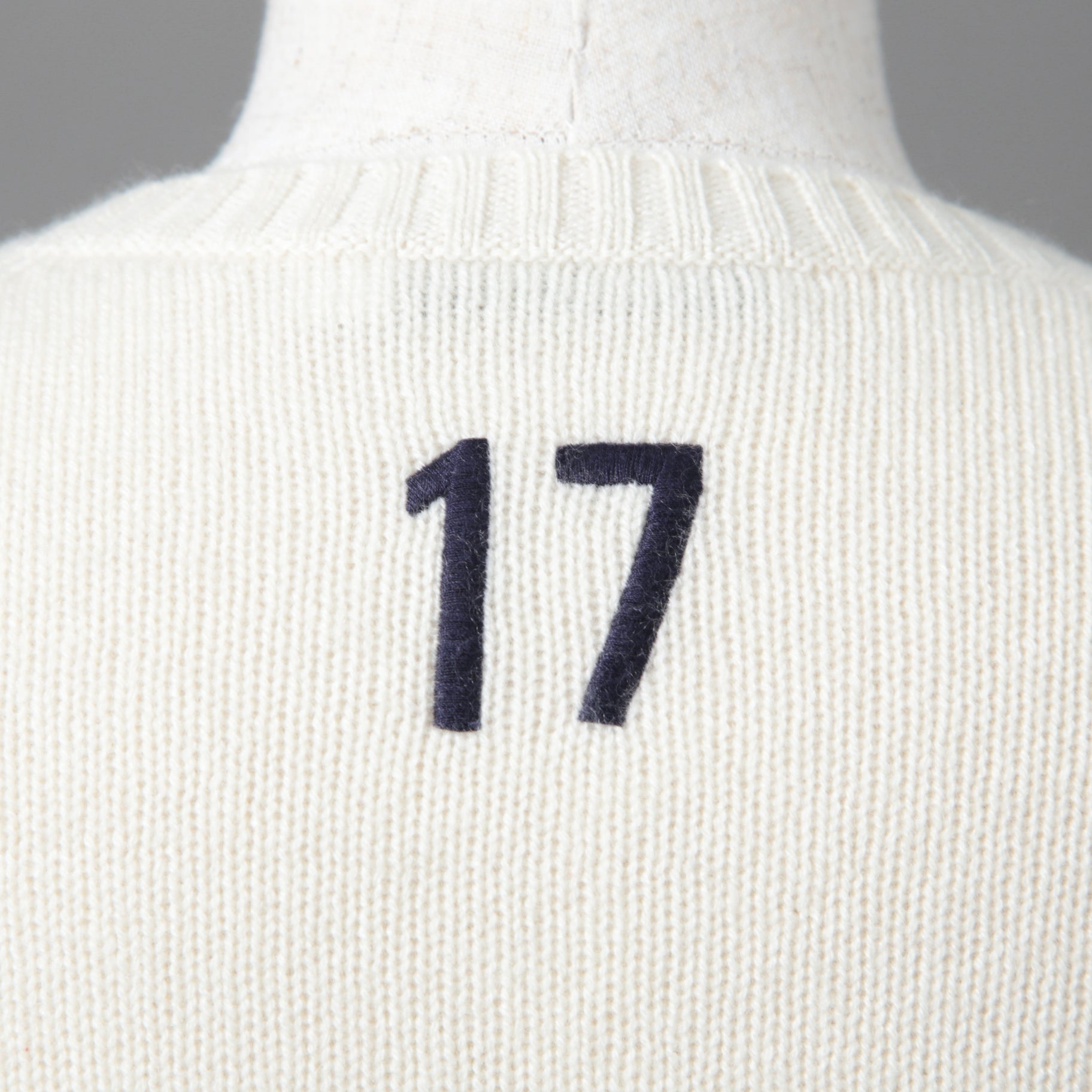 Dior クリスチャン ディオール / 美品 DIOR L'ÉTOILEディオール レトワール エンブロイダリー（刺繍）カシミヤシルク ニットセーター / 014S52WJ029 / size 38 / アイボリー