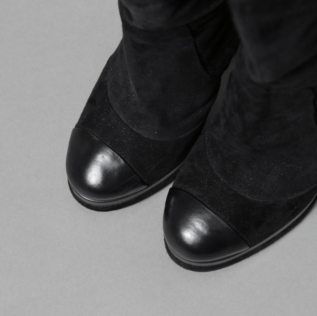 CHANEL シャネル / 美品 CCココマークヒール  ロングブーツ ブラックスエード レザートゥ / シューズ / size 23.5cm (BLACK)