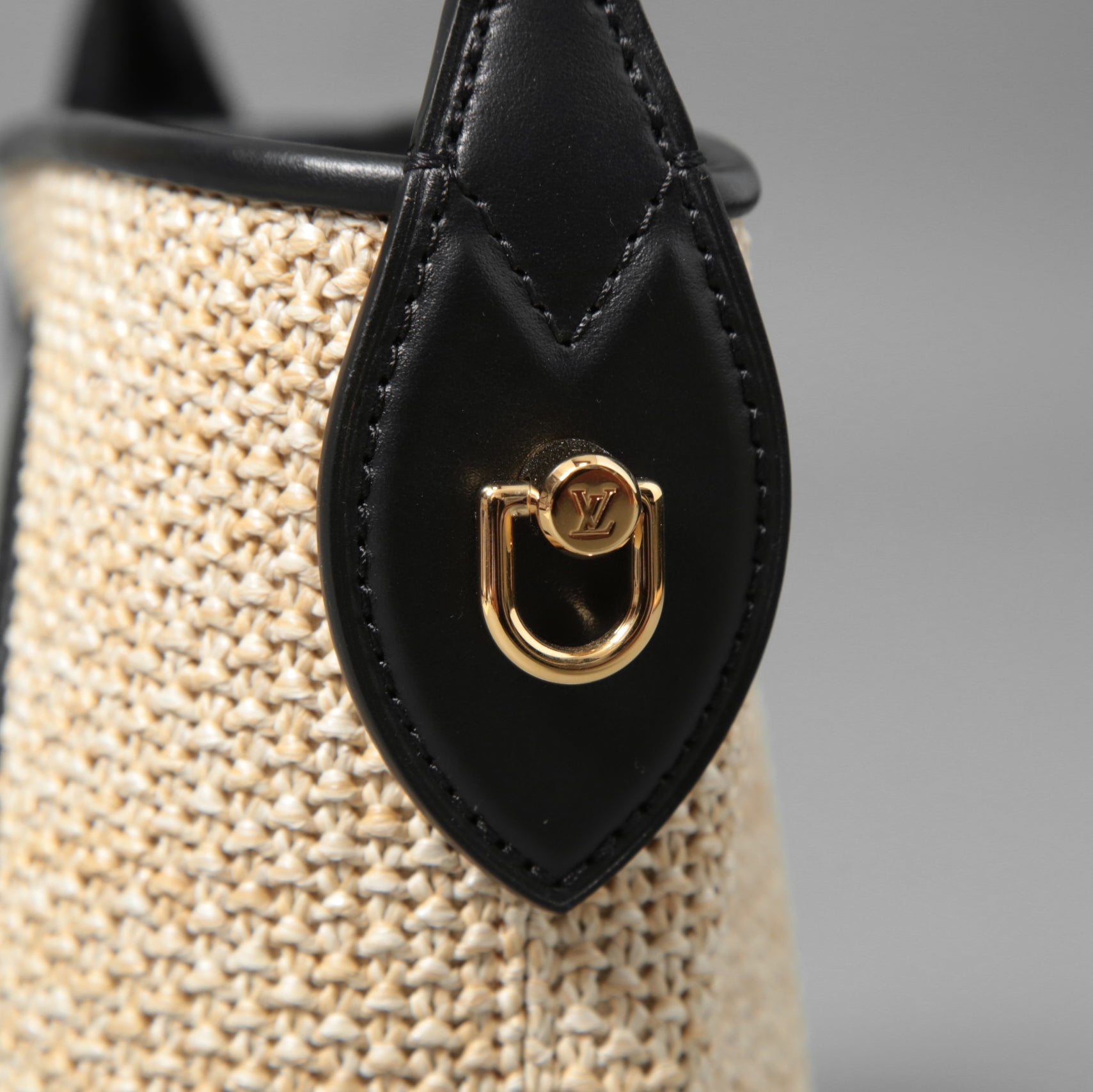 LOUIS VUITTON ルイ・ヴィトン / 2022年製 美品 Petit Bucket プティ・バケット / ラフィア素材（ニットラフィア） / M59961 / バケツ型 2WAYバッグ