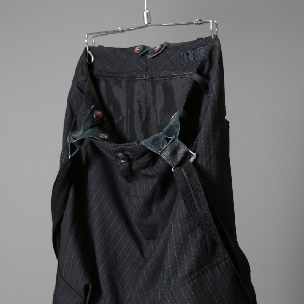 Geoffrey B.Small ジェフリー ビースモール / 24AW 美品 HUSE 別注 / advanced drop-crotch tailored cargo pocket trouser / Biella 100% wool Tasmania 120'sカーゴパンツ / size 42  (hand wash dark grey w/blue & purple stripe)