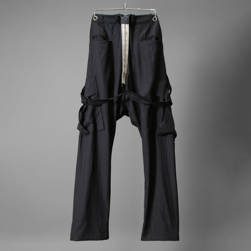 Geoffrey B.Small ジェフリー ビースモール / 24AW 美品 HUSE 別注 / advanced drop-crotch tailored cargo pocket trouser / Biella 100% wool Tasmania 120'sカーゴパンツ / size 42  (hand wash dark grey w/blue & purple stripe)