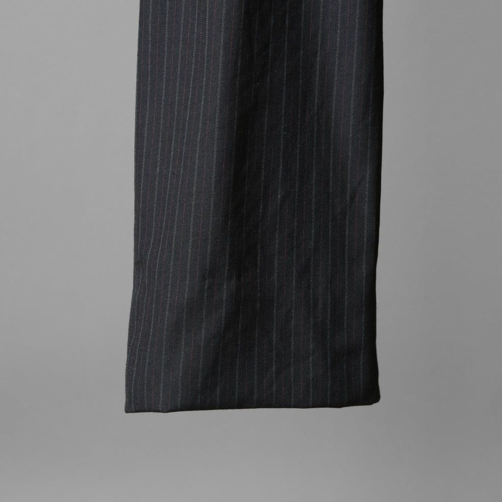 Geoffrey B.Small ジェフリー ビースモール / 24AW 美品 HUSE 別注 / advanced drop-crotch tailored cargo pocket trouser / Biella 100% wool Tasmania 120'sカーゴパンツ / size 42  (hand wash dark grey w/blue & purple stripe)