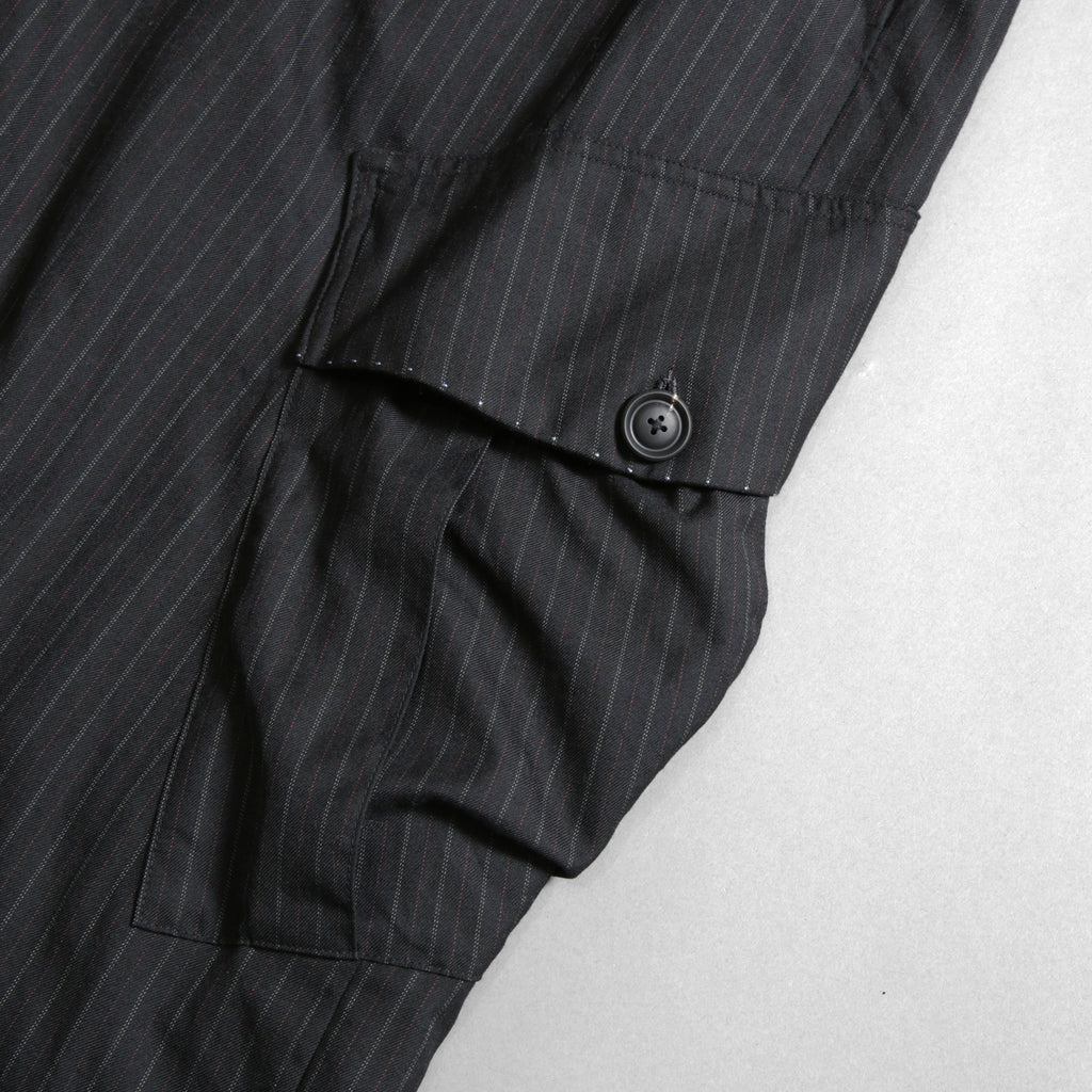 Geoffrey B.Small ジェフリー ビースモール / 24AW 美品 HUSE 別注 / advanced drop-crotch tailored cargo pocket trouser / Biella 100% wool Tasmania 120'sカーゴパンツ / size 42  (hand wash dark grey w/blue & purple stripe)