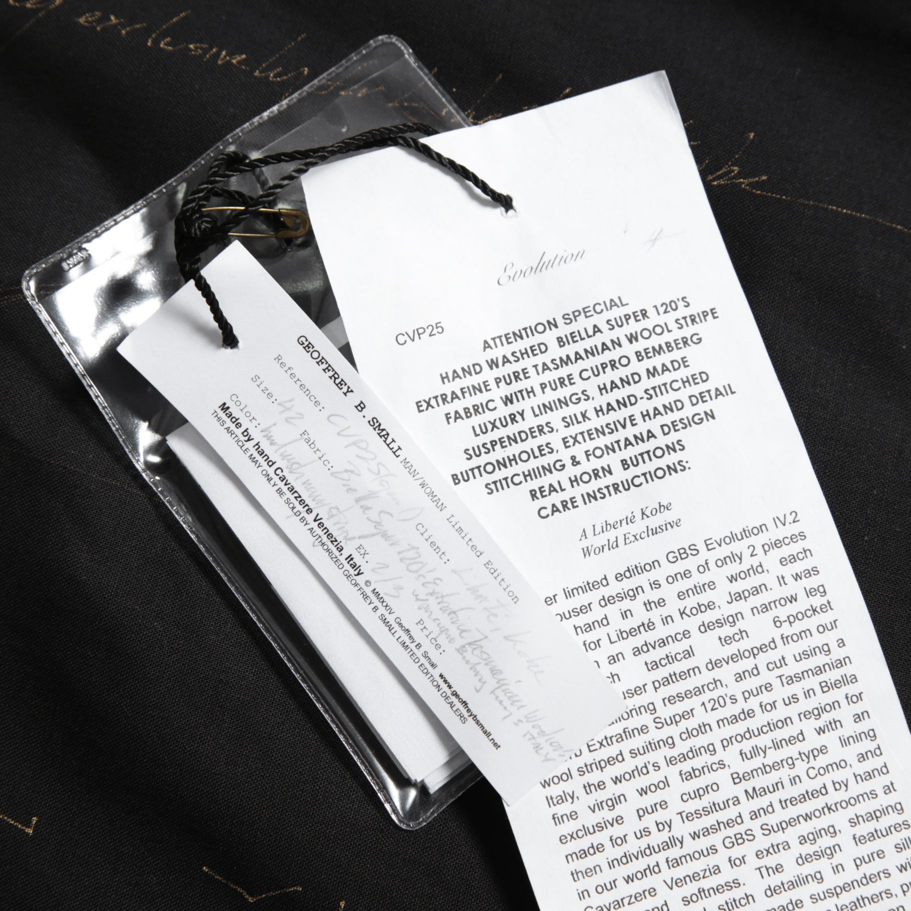 Geoffrey B.Small ジェフリー ビースモール / 24AW 美品 HUSE 別注 / advanced drop-crotch tailored cargo pocket trouser / Biella 100% wool Tasmania 120'sカーゴパンツ / size 42  (hand wash dark grey w/blue & purple stripe)