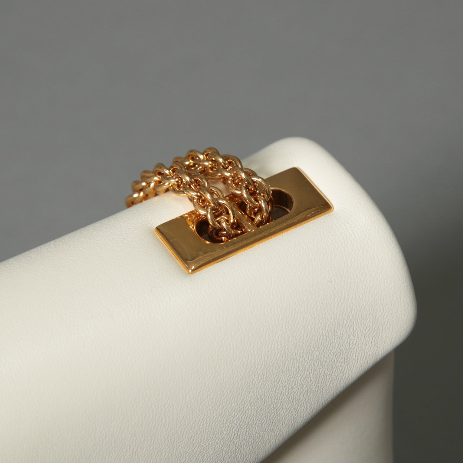 VALENTINO ヴァレンティノ / 22SS 美品 ワンスタッズ バッグ ショルダーバッグ ナッパレザー チェーンバッグ / IVORY 国内正規品