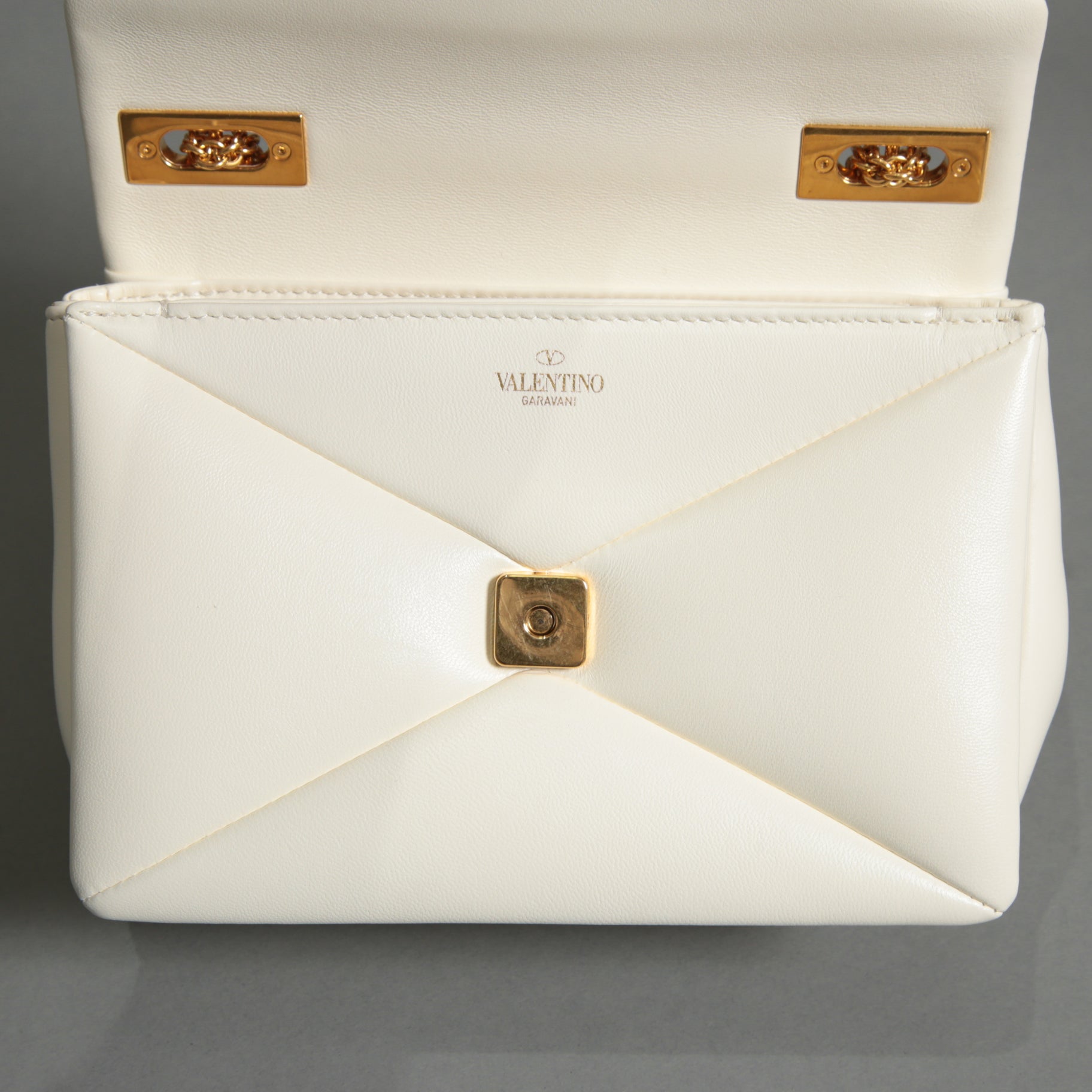 VALENTINO ヴァレンティノ / 22SS 美品 ワンスタッズ バッグ ショルダーバッグ ナッパレザー チェーンバッグ / IVORY 国内正規品