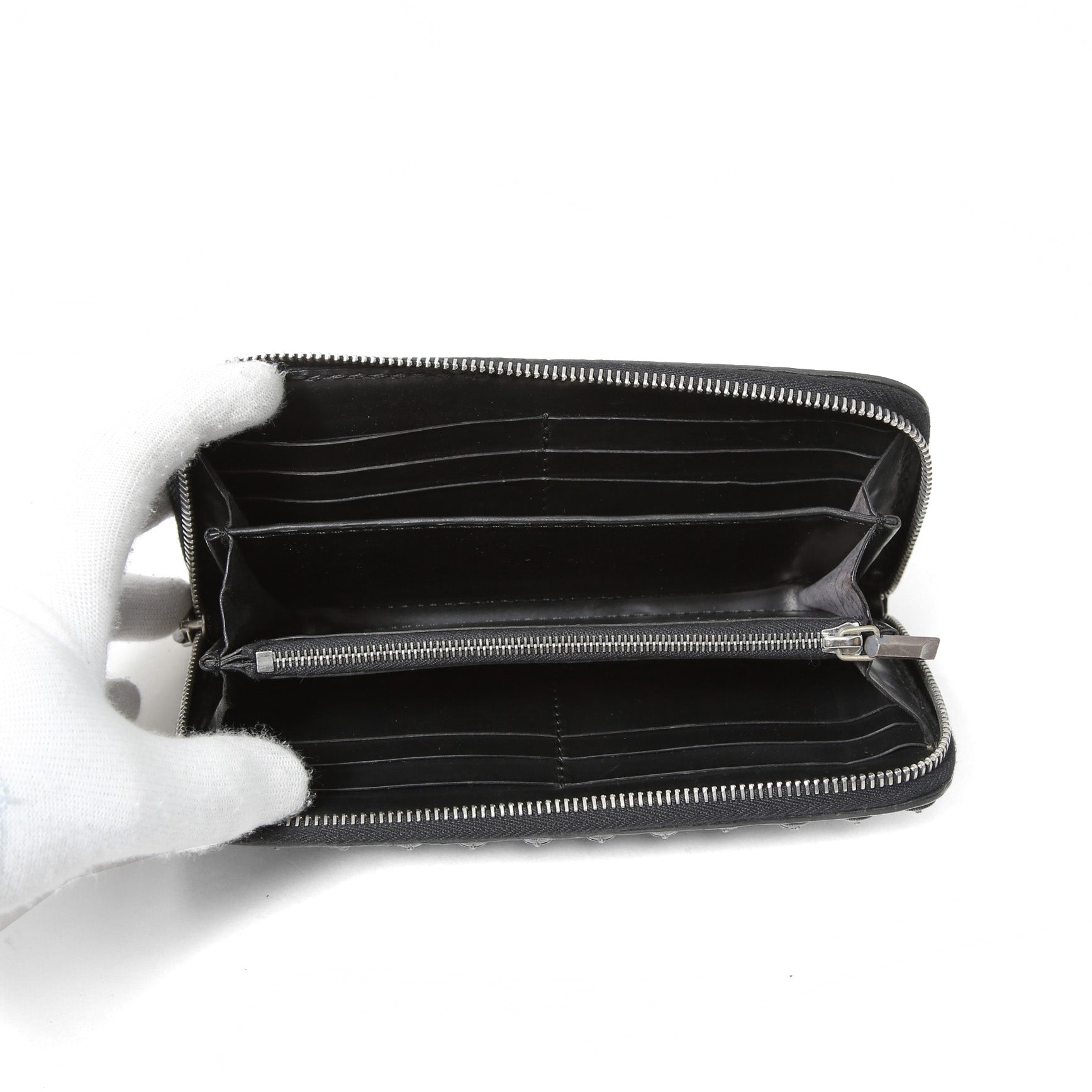 一点物 新品 イサムカタヤマ バックラッシュTHELINE / GUIDI カーフ / シルバー スタッズ ラウンドジップ ウォレット / BLACK 長財布