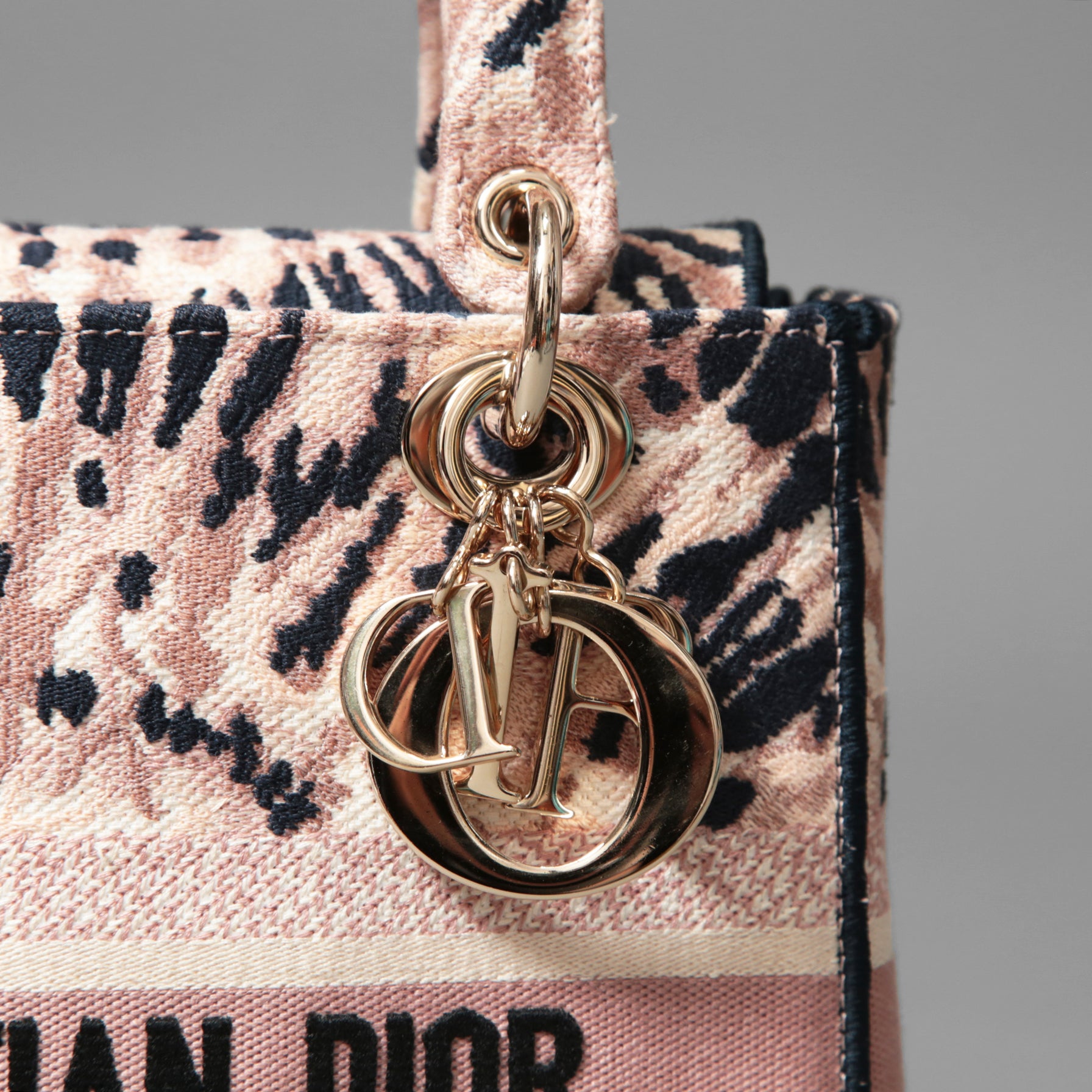 Dior クリスチャンディオール / 2021年リゾートコレクション 美品 Tie & Dior / Lady D-Lite レディ D-ライト ミディアム バッグ / キャンバス タイダイ柄 刺繍 / (PINK x NAVY) 3WAY トート ショルダー