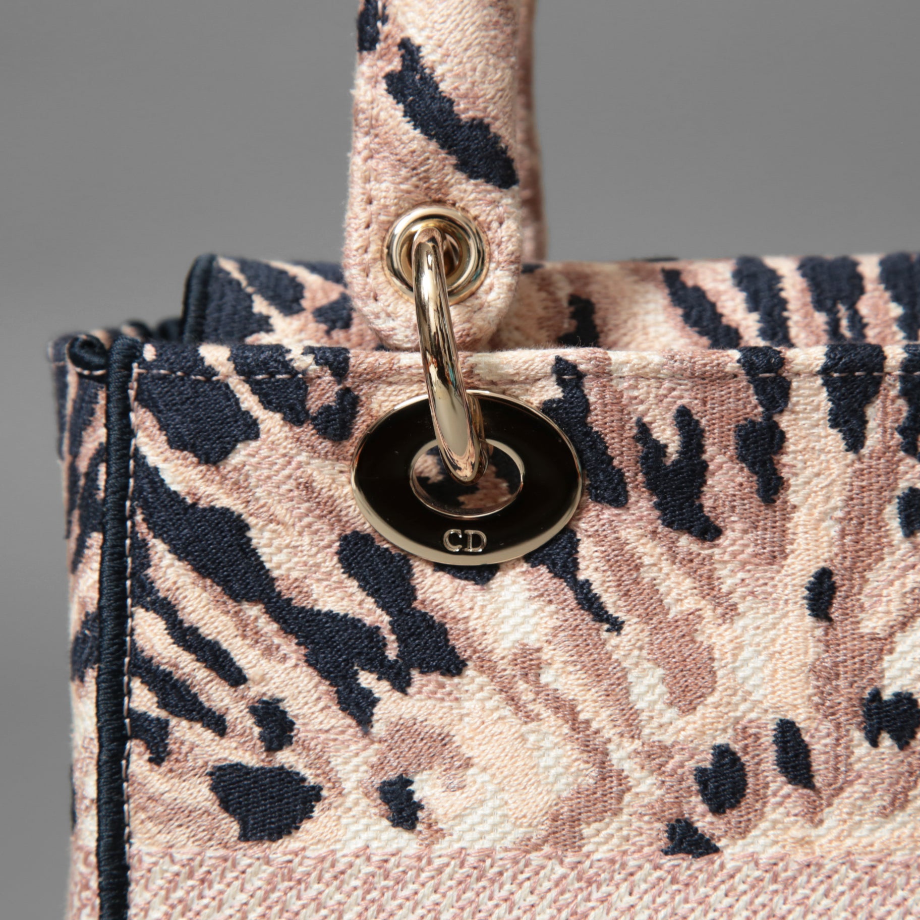 Dior クリスチャンディオール / 2021年リゾートコレクション 美品 Tie & Dior / Lady D-Lite レディ D-ライト ミディアム バッグ / キャンバス タイダイ柄 刺繍 / (PINK x NAVY) 3WAY トート ショルダー