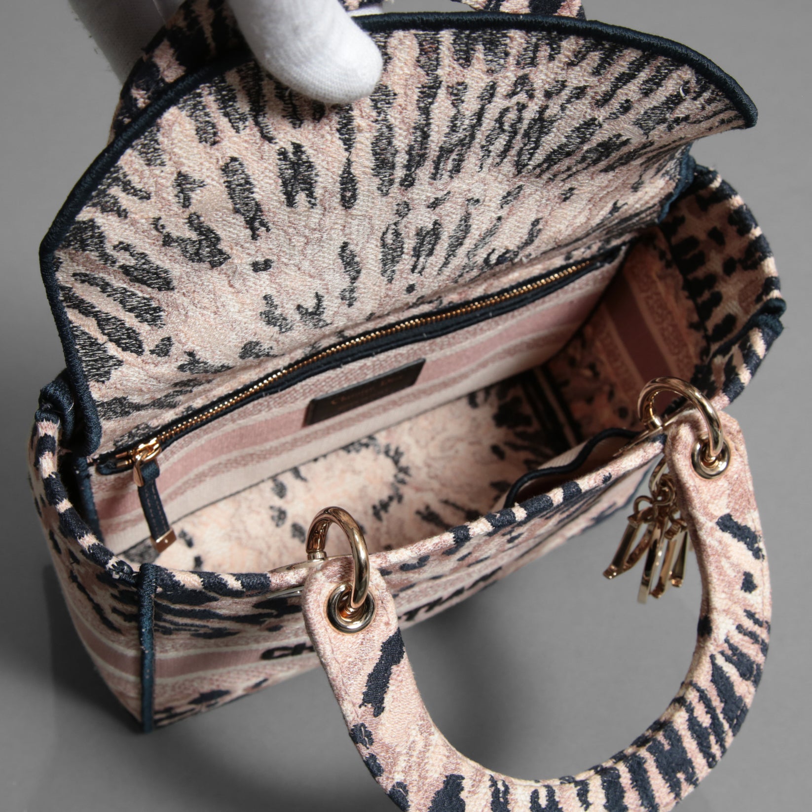 Dior クリスチャンディオール / 2021年リゾートコレクション 美品 Tie & Dior / Lady D-Lite レディ D-ライト ミディアム バッグ / キャンバス タイダイ柄 刺繍 / (PINK x NAVY) 3WAY トート ショルダー