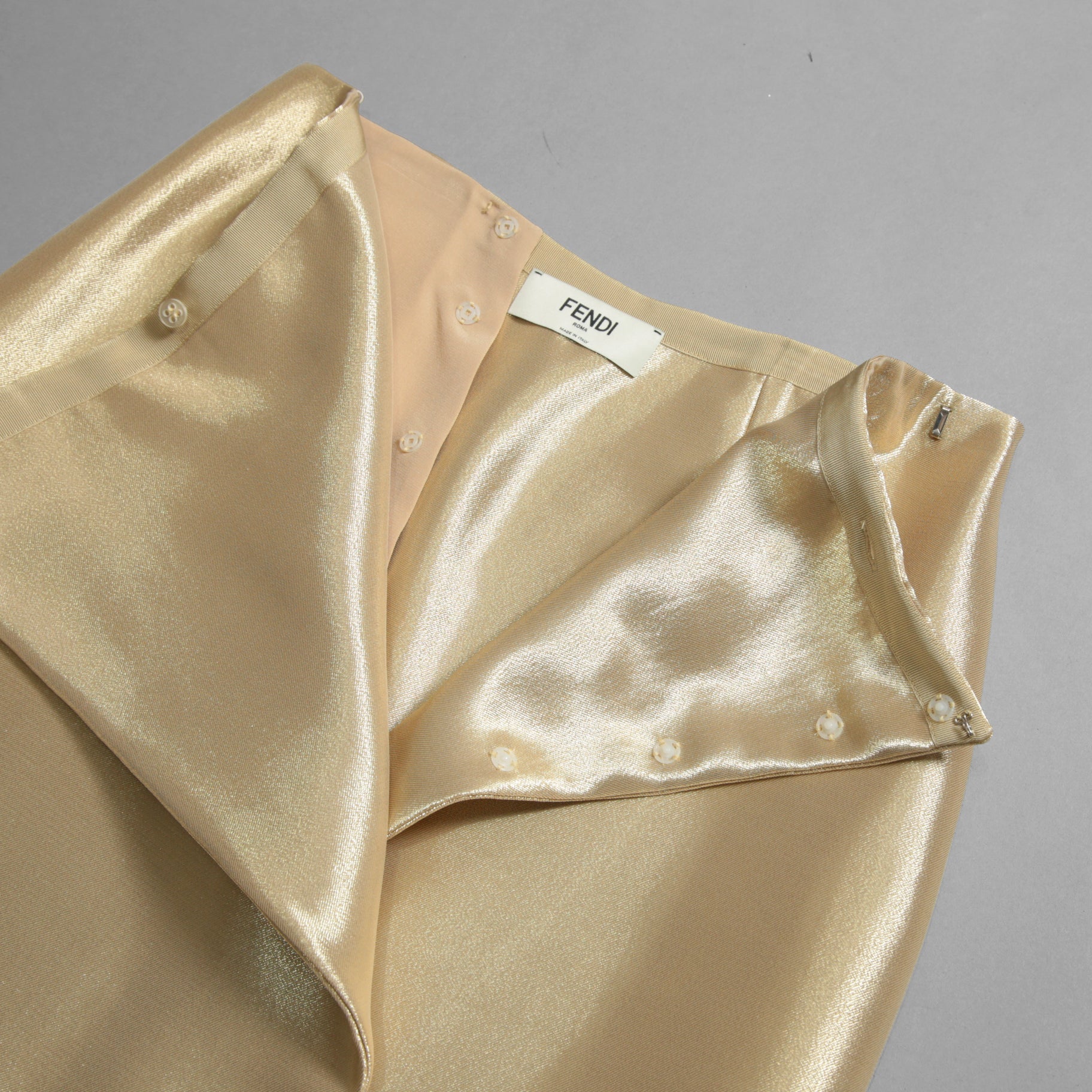 FENDI フェンディ / 22AW 美品 W.SKIRT ゴールド ラップ スカート / FQ7250 AJDR / size 40 (GOLD) レディース